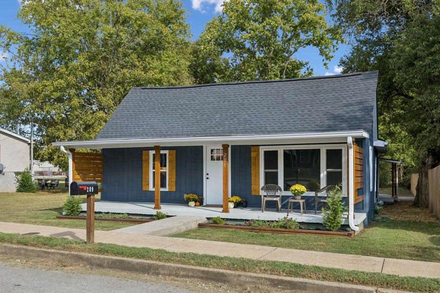 Property photo for 209 Olive St, Mount Pleasant, TN