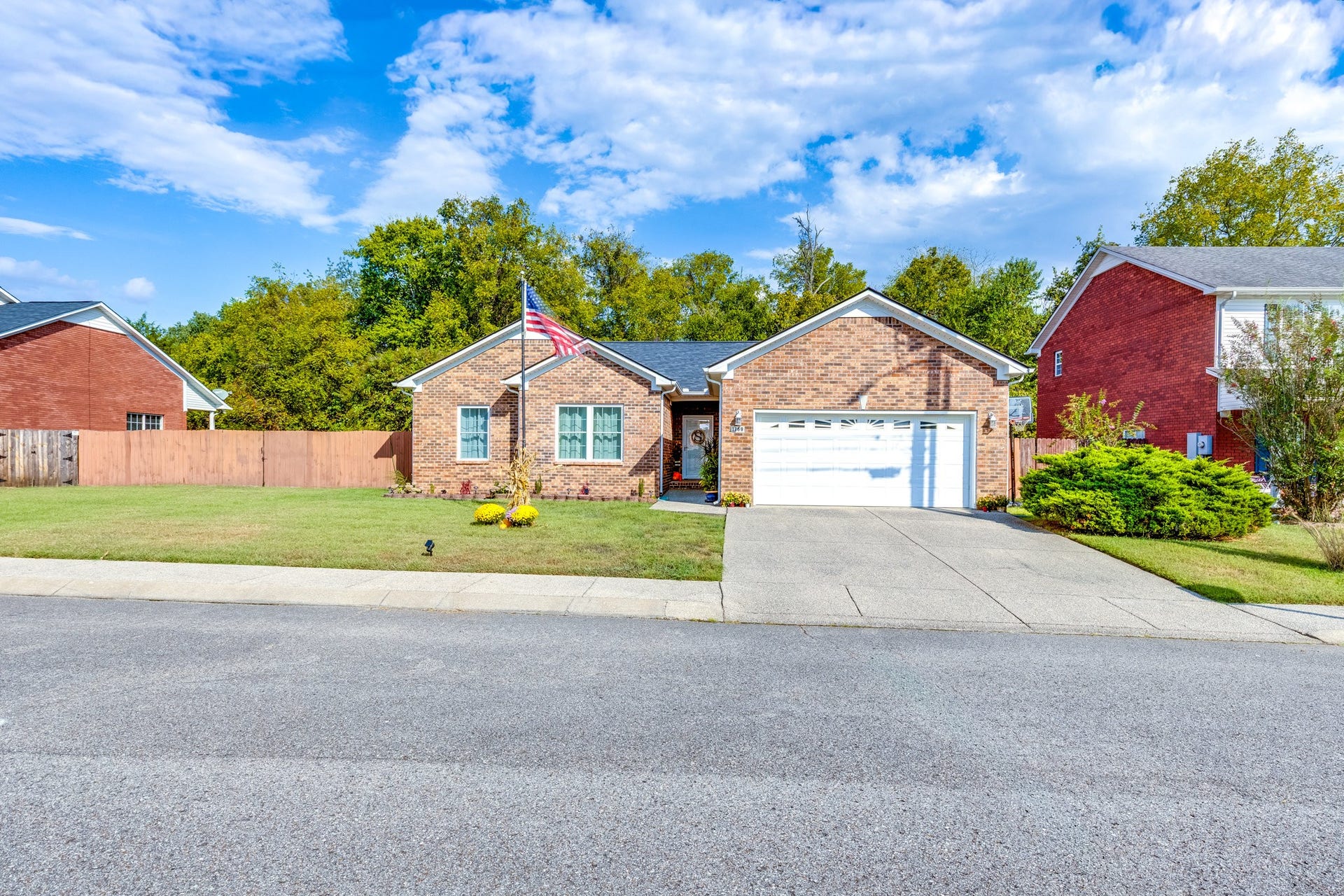 1769 Auburn Ln, Columbia, TN 38401