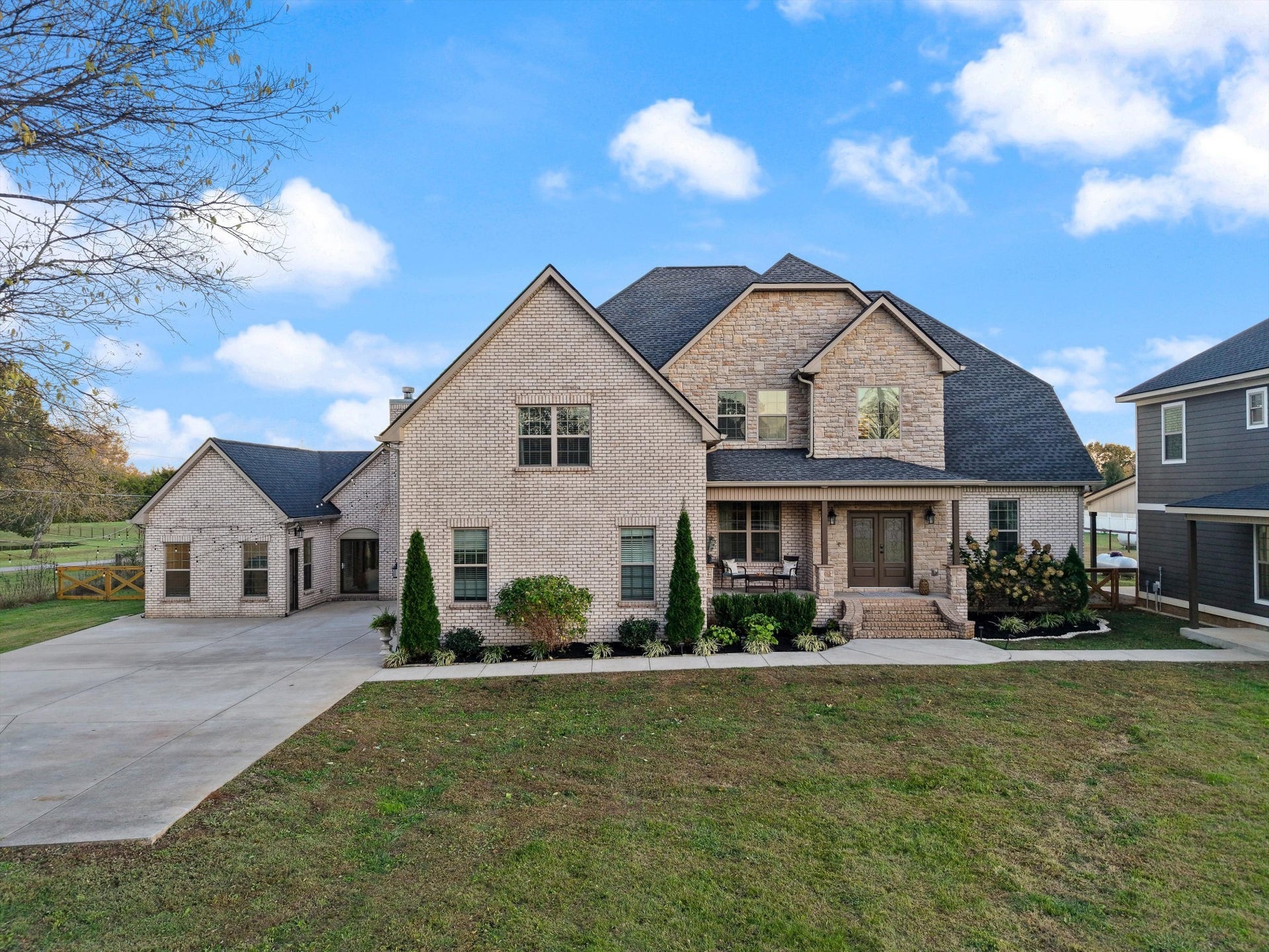 4999 Crescent Ln, Murfreesboro, TN 37128 4999 Crescent Ln, Murfreesboro, TN 37128