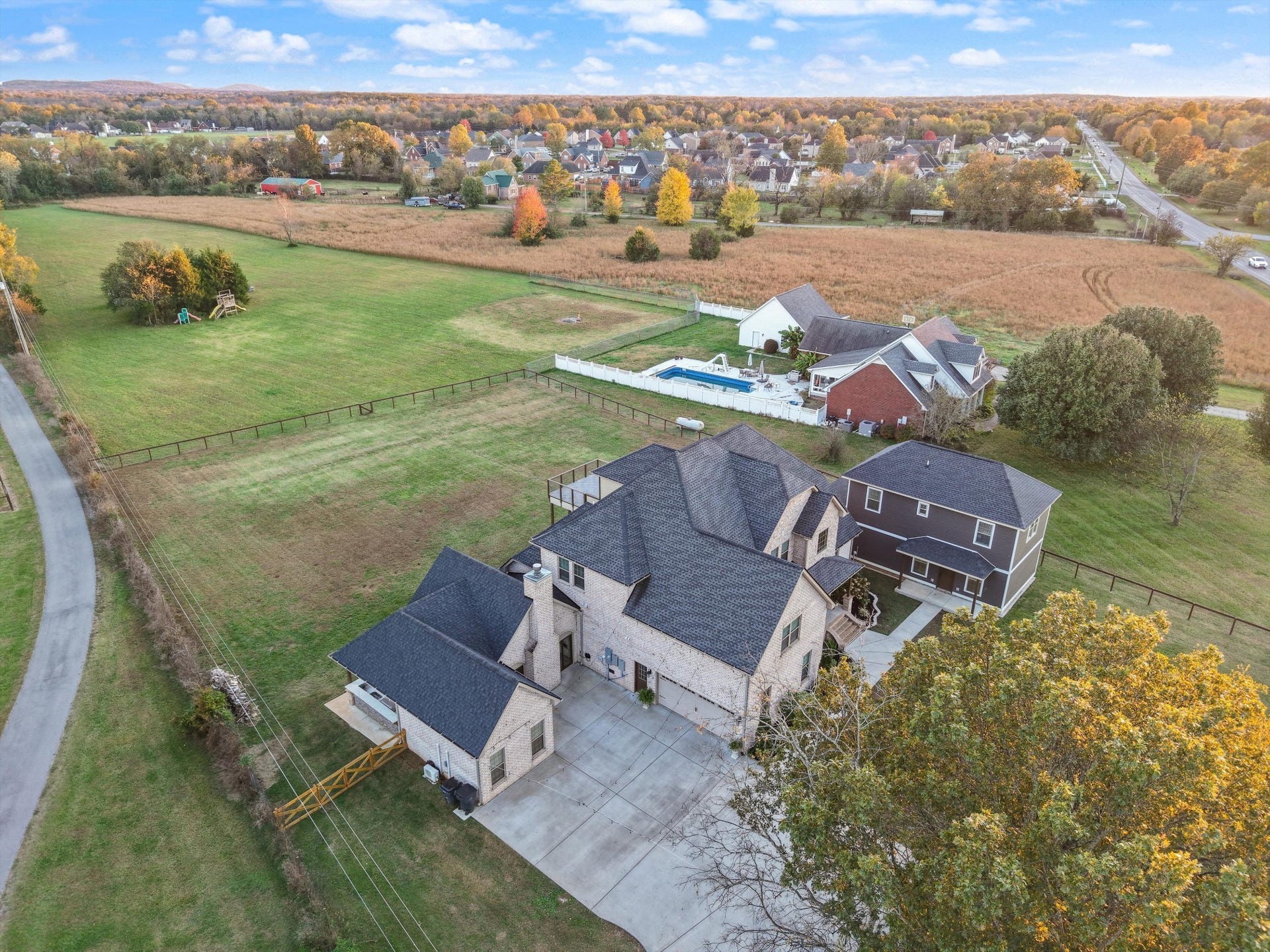 4999 Crescent Ln, Murfreesboro, TN 37128 4999 Crescent Ln, Murfreesboro, TN 37128