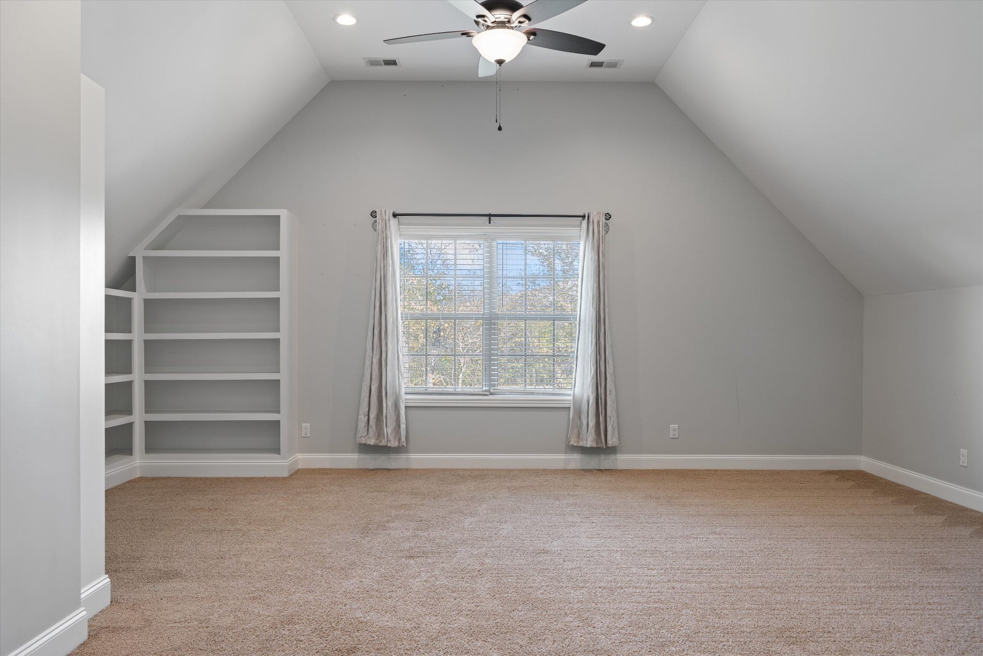 4999 Crescent Ln, Murfreesboro, TN 37128 4999 Crescent Ln, Murfreesboro, TN 37128