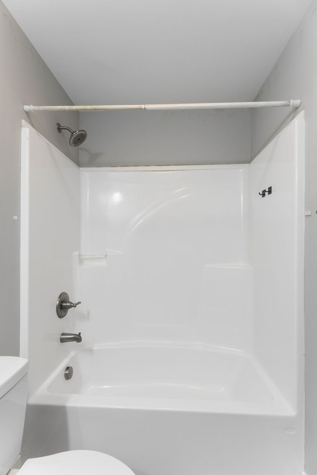 721 Poplar St, Columbia, TN 38401 721 Poplar St, Columbia, TN 38401