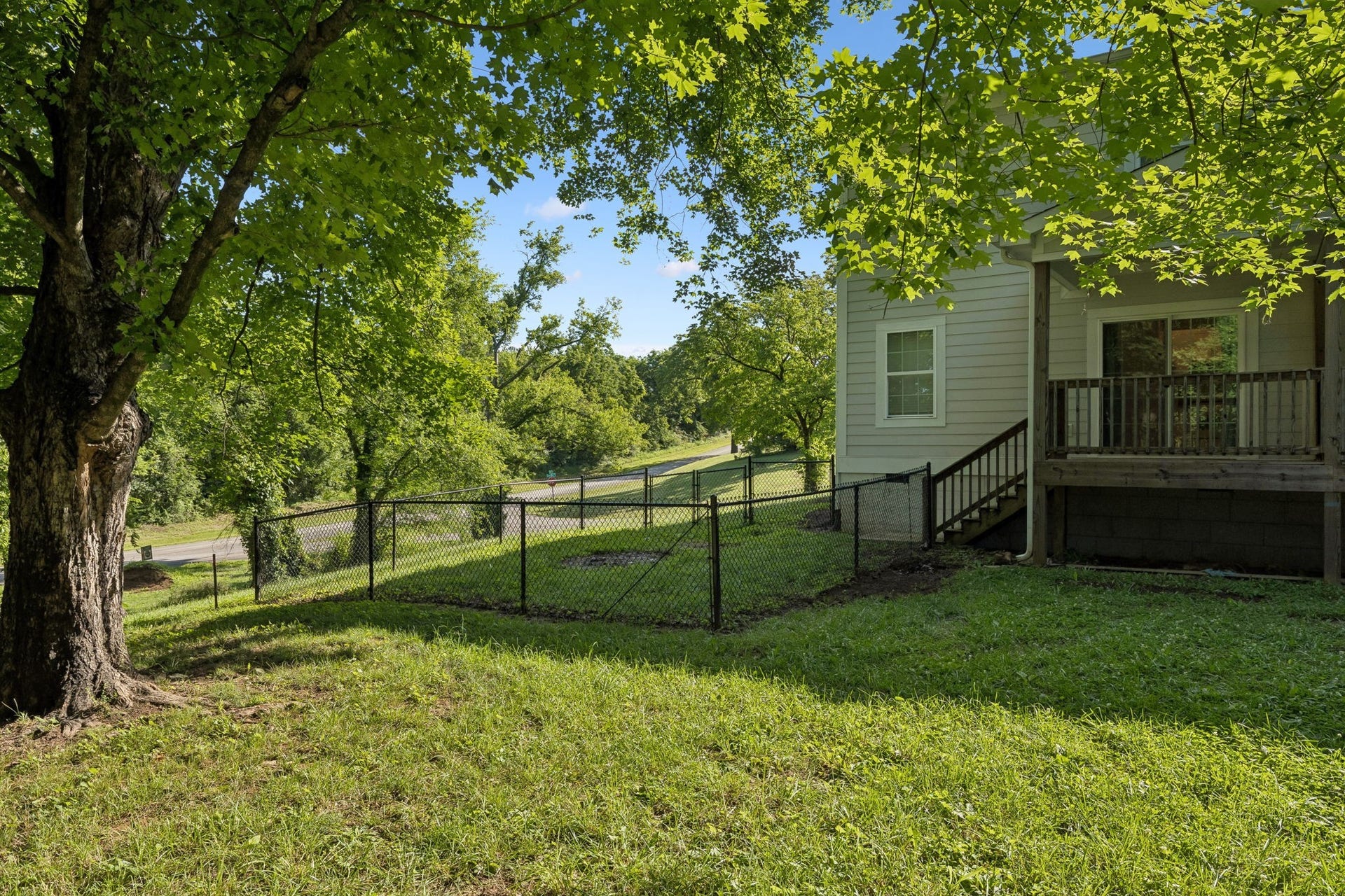 721 Poplar St, Columbia, TN 38401 721 Poplar St, Columbia, TN 38401