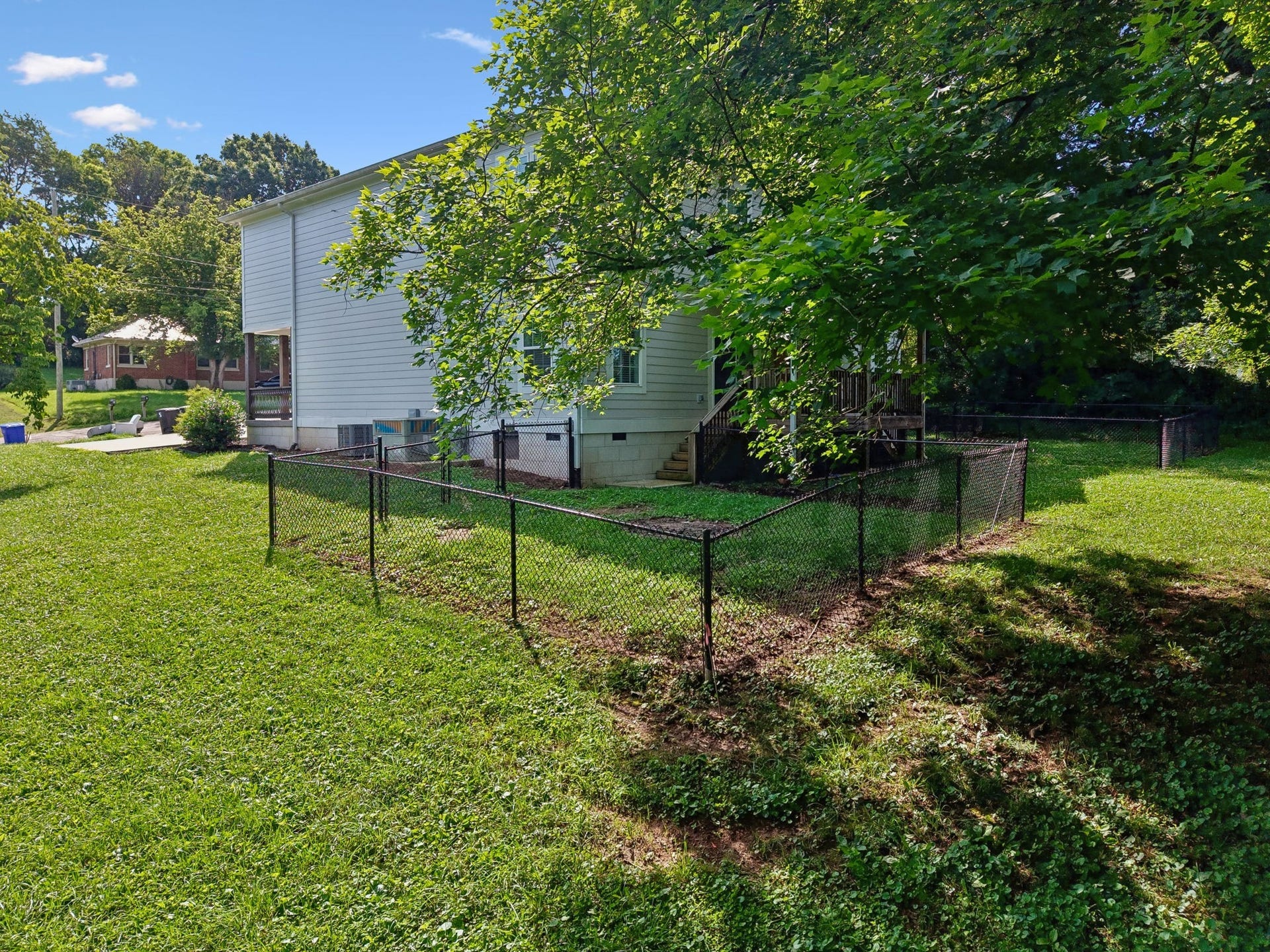 721 Poplar St, Columbia, TN 38401 721 Poplar St, Columbia, TN 38401