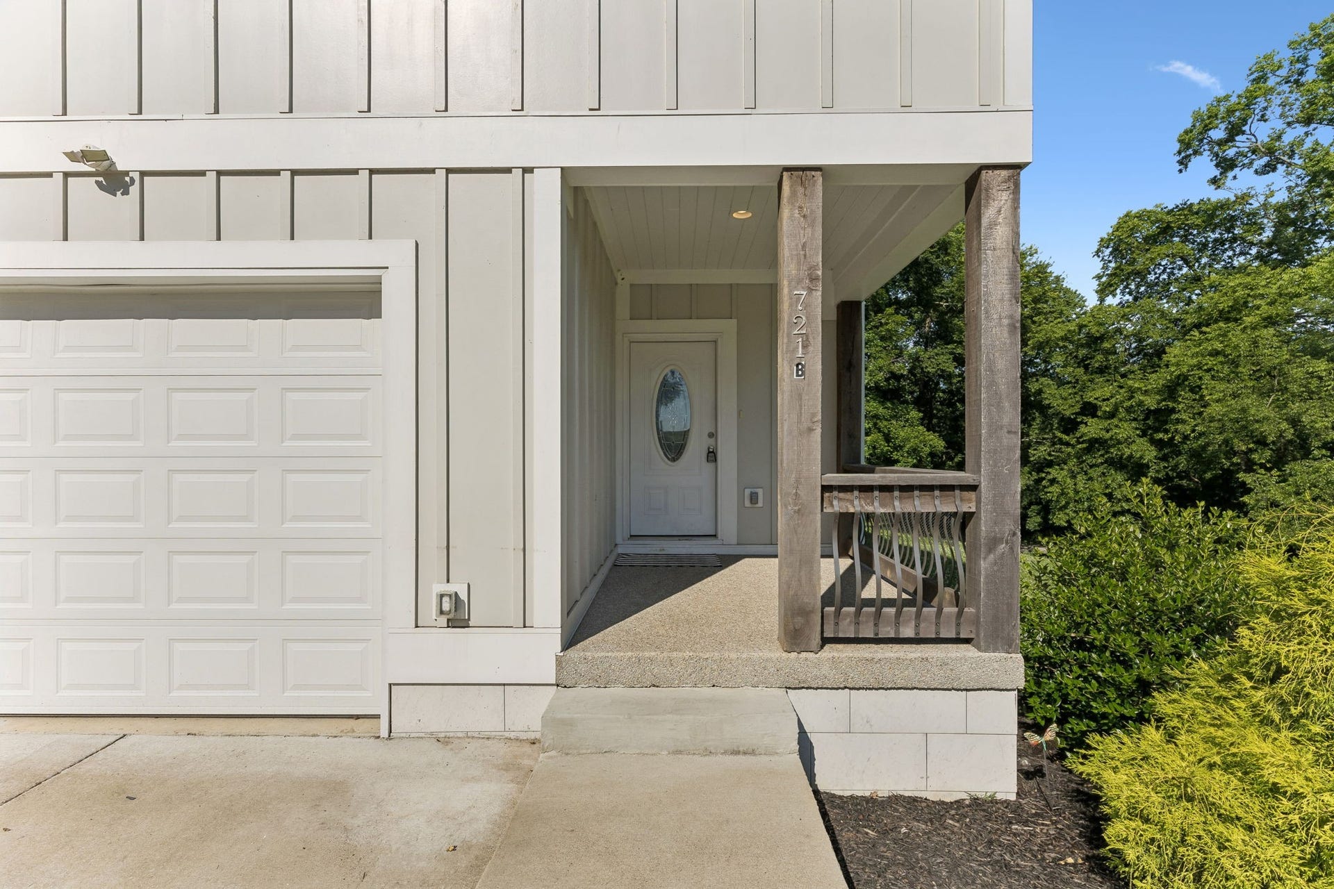 721 Poplar St, Columbia, TN 38401 721 Poplar St, Columbia, TN 38401