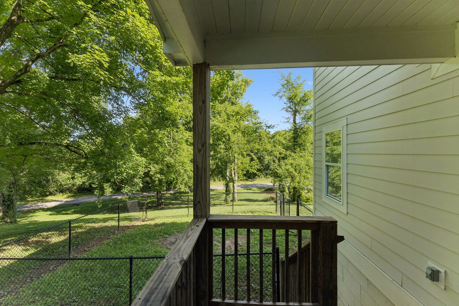721 Poplar St, Columbia, TN 38401 721 Poplar St, Columbia, TN 38401