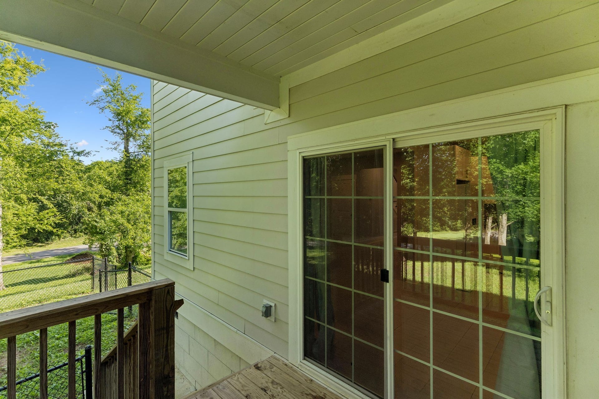 721 Poplar St, Columbia, TN 38401 721 Poplar St, Columbia, TN 38401