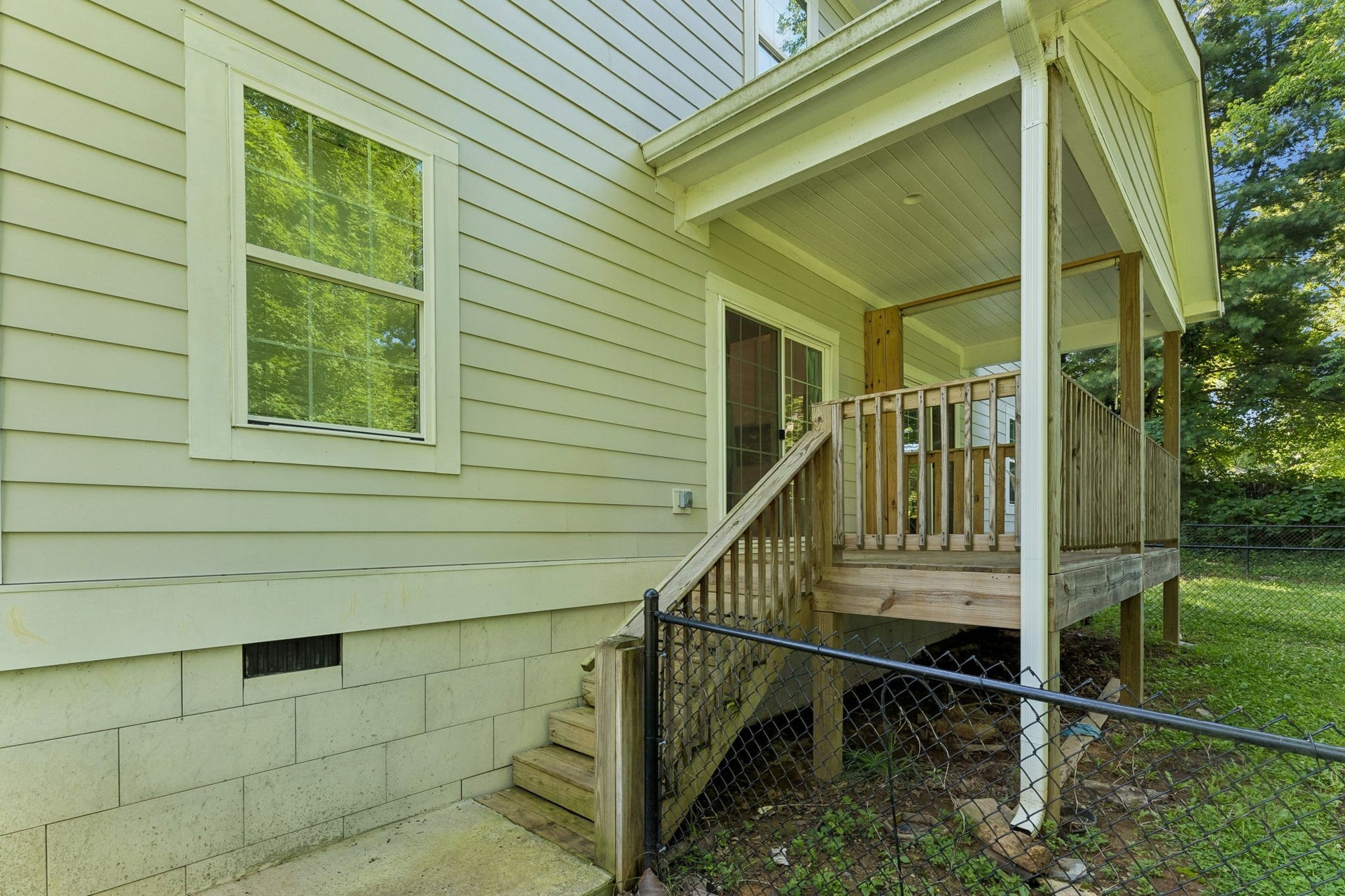 721 Poplar St, Columbia, TN 38401 721 Poplar St, Columbia, TN 38401