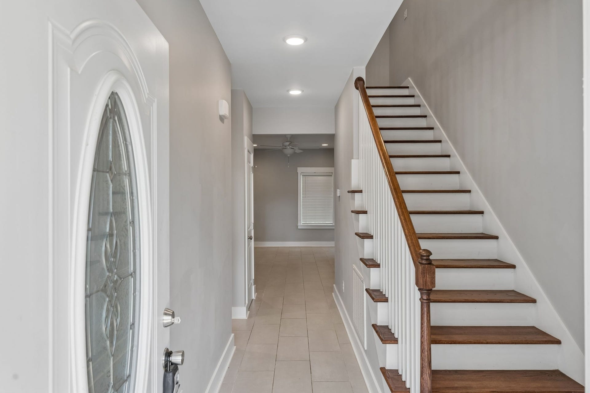 721 Poplar St, Columbia, TN 38401 721 Poplar St, Columbia, TN 38401