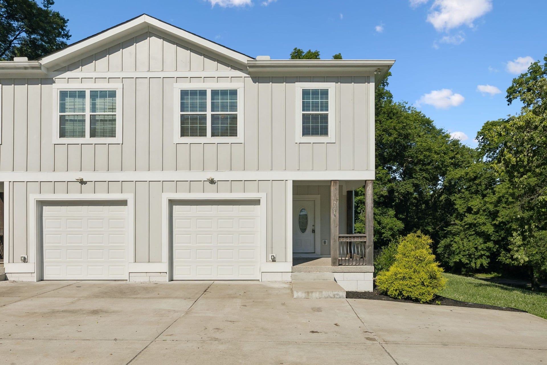 721 Poplar St, Columbia, TN 38401 721 Poplar St, Columbia, TN 38401
