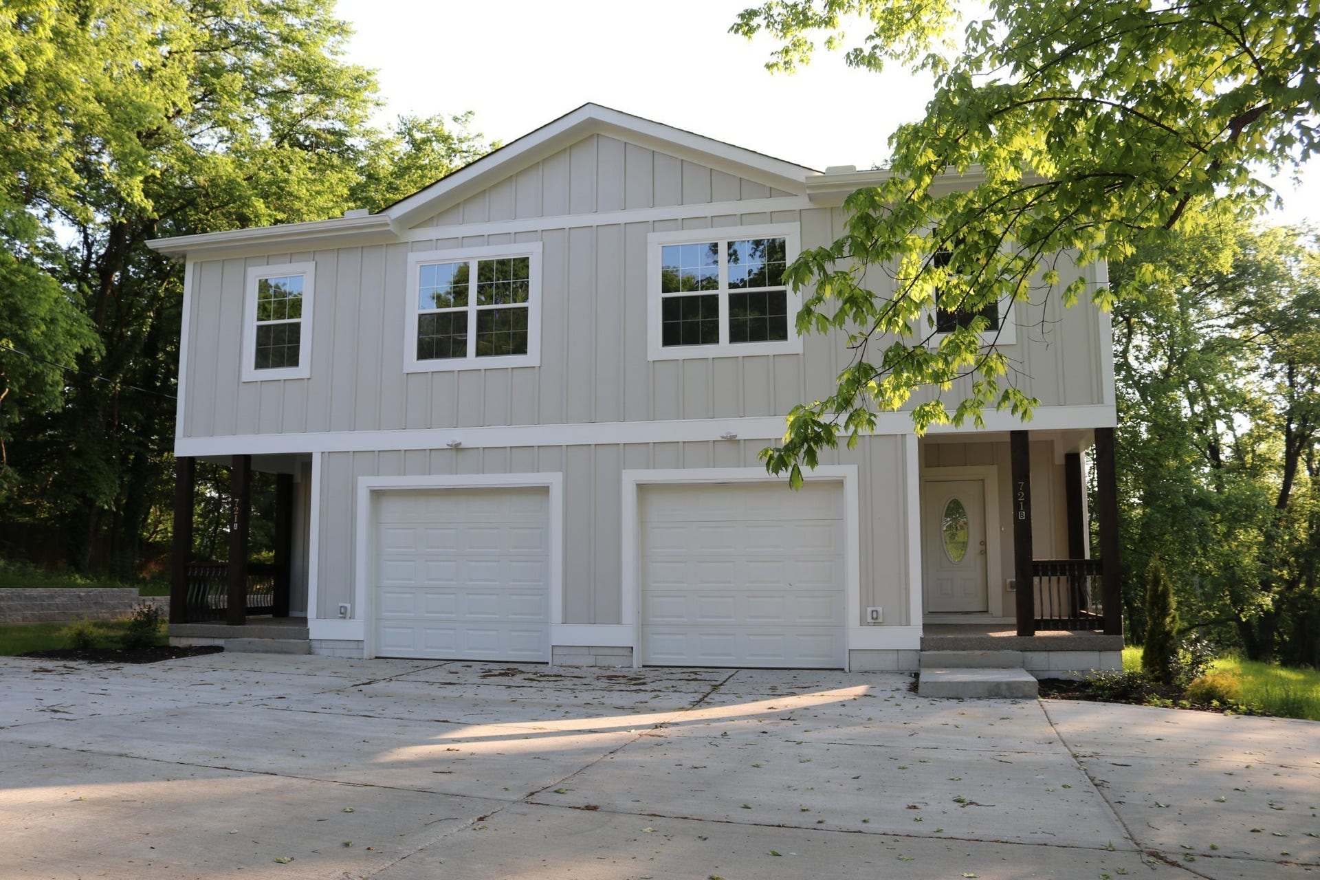 721 Poplar St, Columbia, TN 38401 721 Poplar St, Columbia, TN 38401