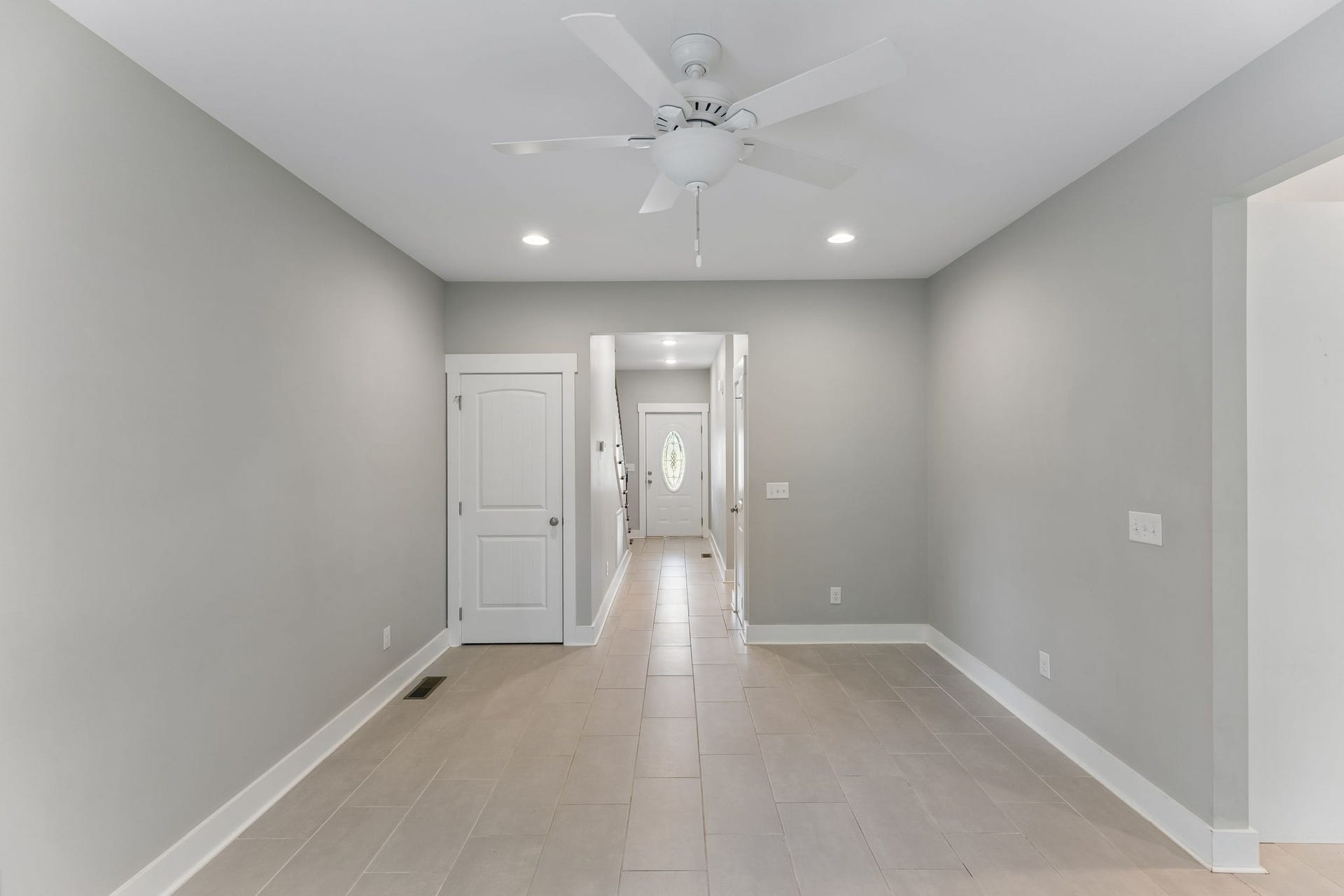 721 Poplar St, Columbia, TN 38401 721 Poplar St, Columbia, TN 38401