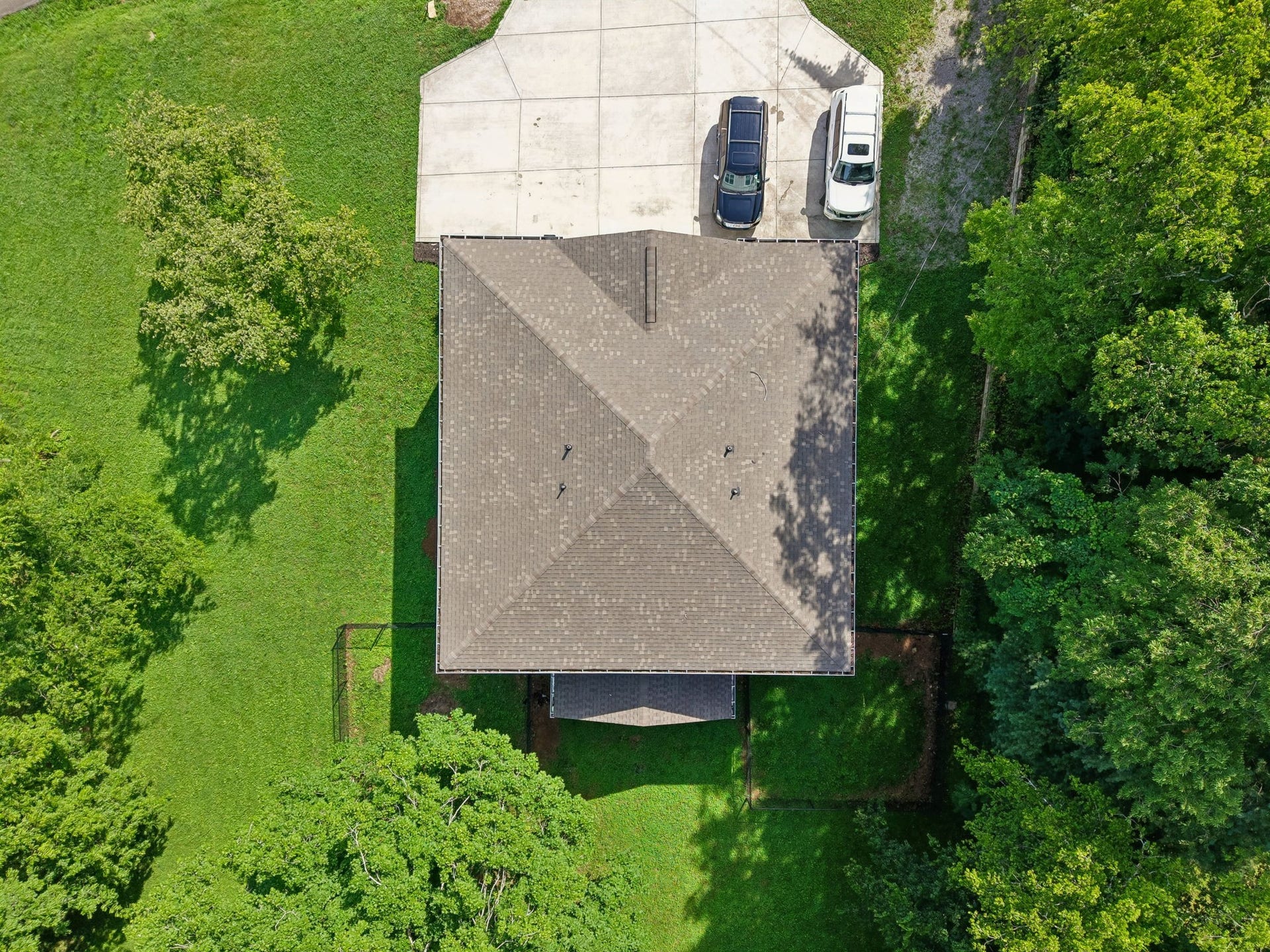 721 Poplar St, Columbia, TN 38401 721 Poplar St, Columbia, TN 38401