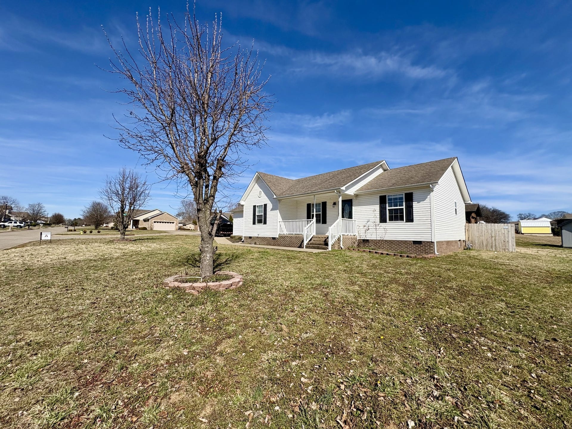1953 Spears Ln, Columbia, TN 38401