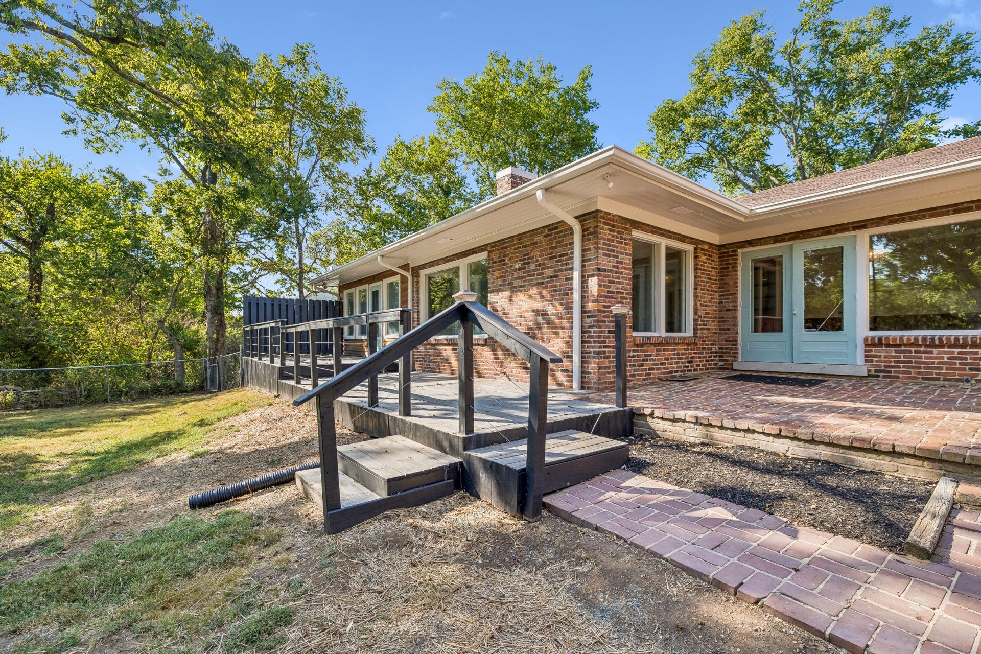 909 Hillcrest Ave, Columbia, TN 38401 909 Hillcrest Ave, Columbia, TN 38401