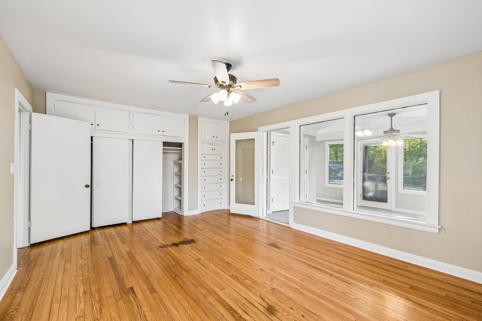 909 Hillcrest Ave, Columbia, TN 38401 909 Hillcrest Ave, Columbia, TN 38401