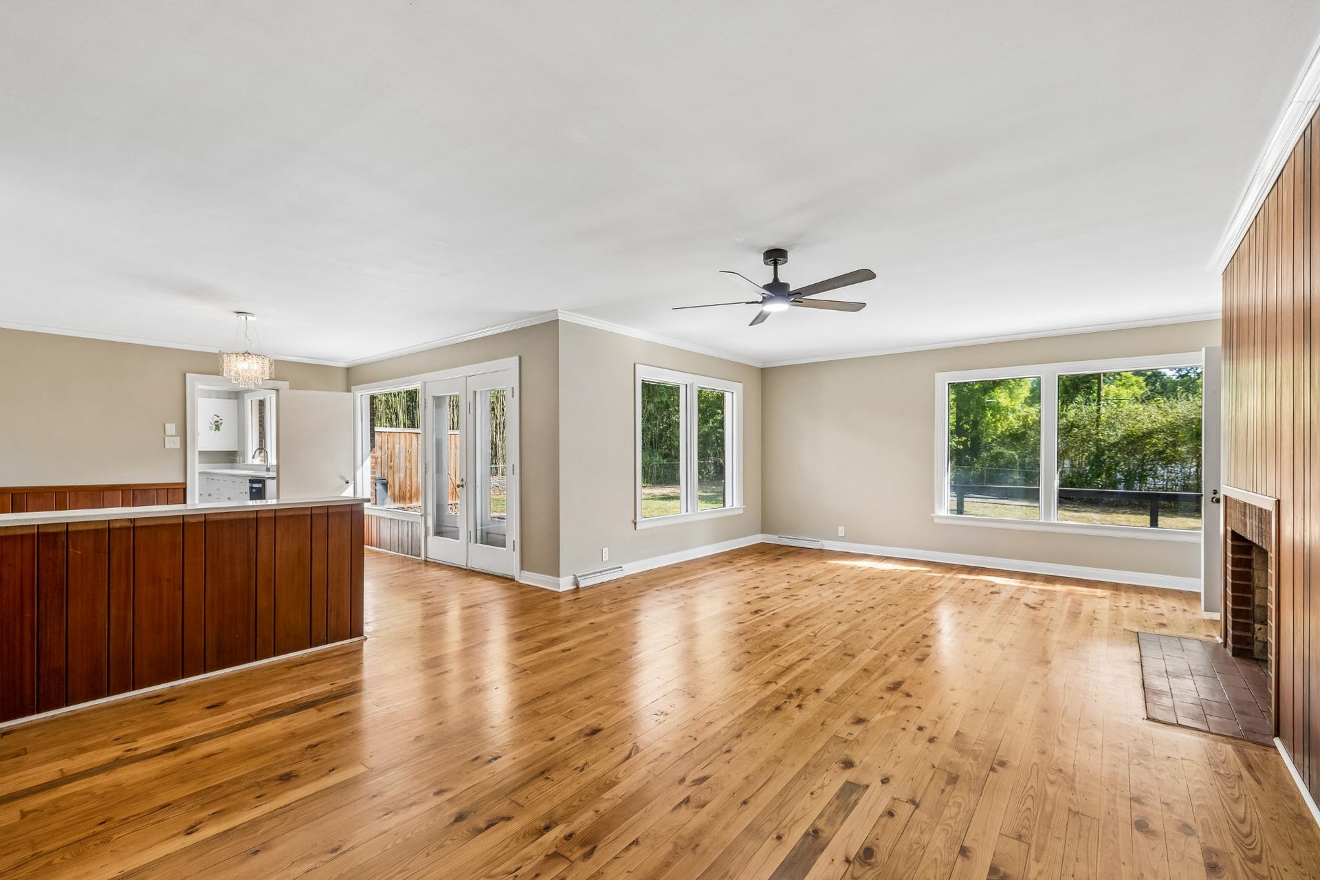 909 Hillcrest Ave, Columbia, TN 38401 909 Hillcrest Ave, Columbia, TN 38401