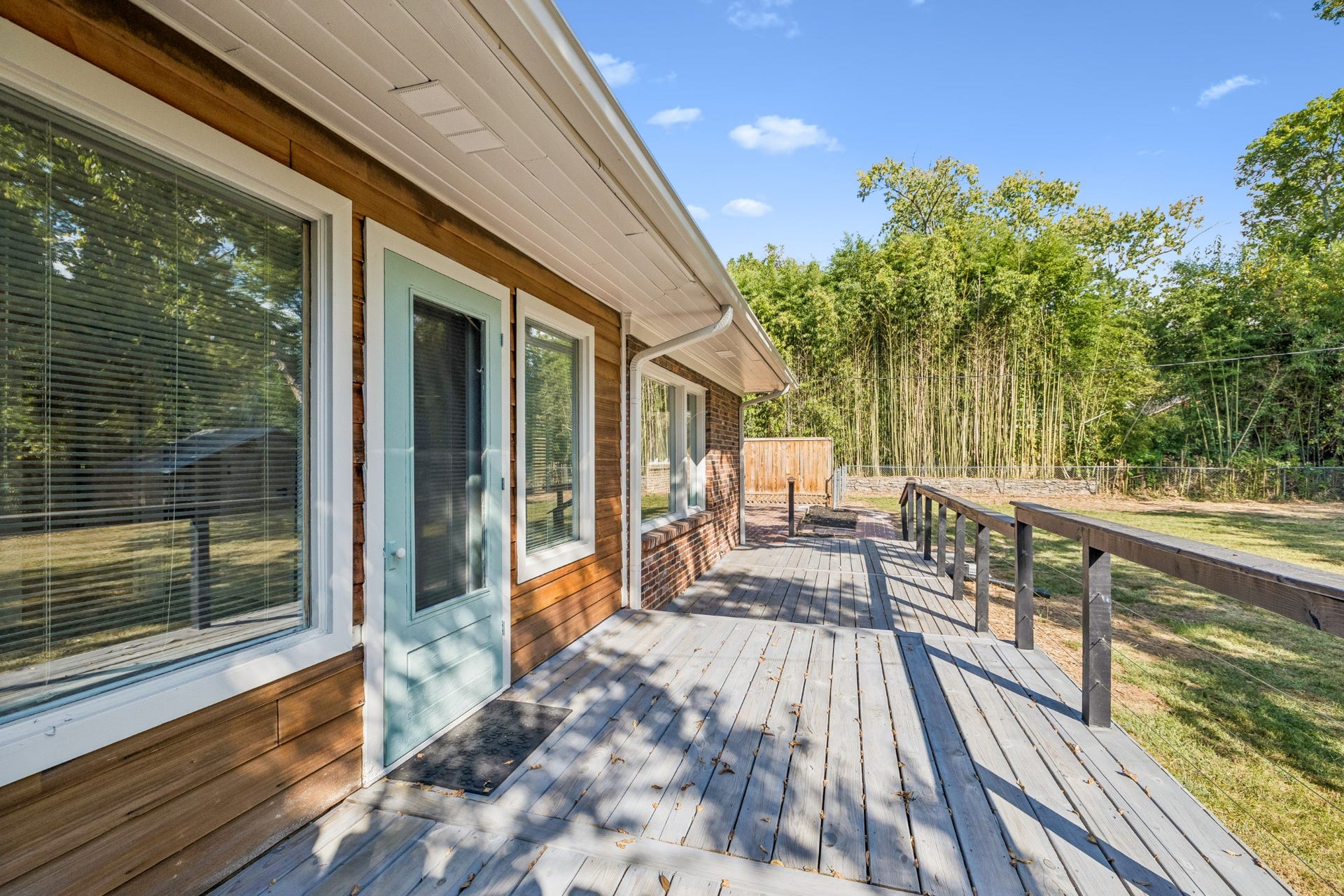 909 Hillcrest Ave, Columbia, TN 38401 909 Hillcrest Ave, Columbia, TN 38401