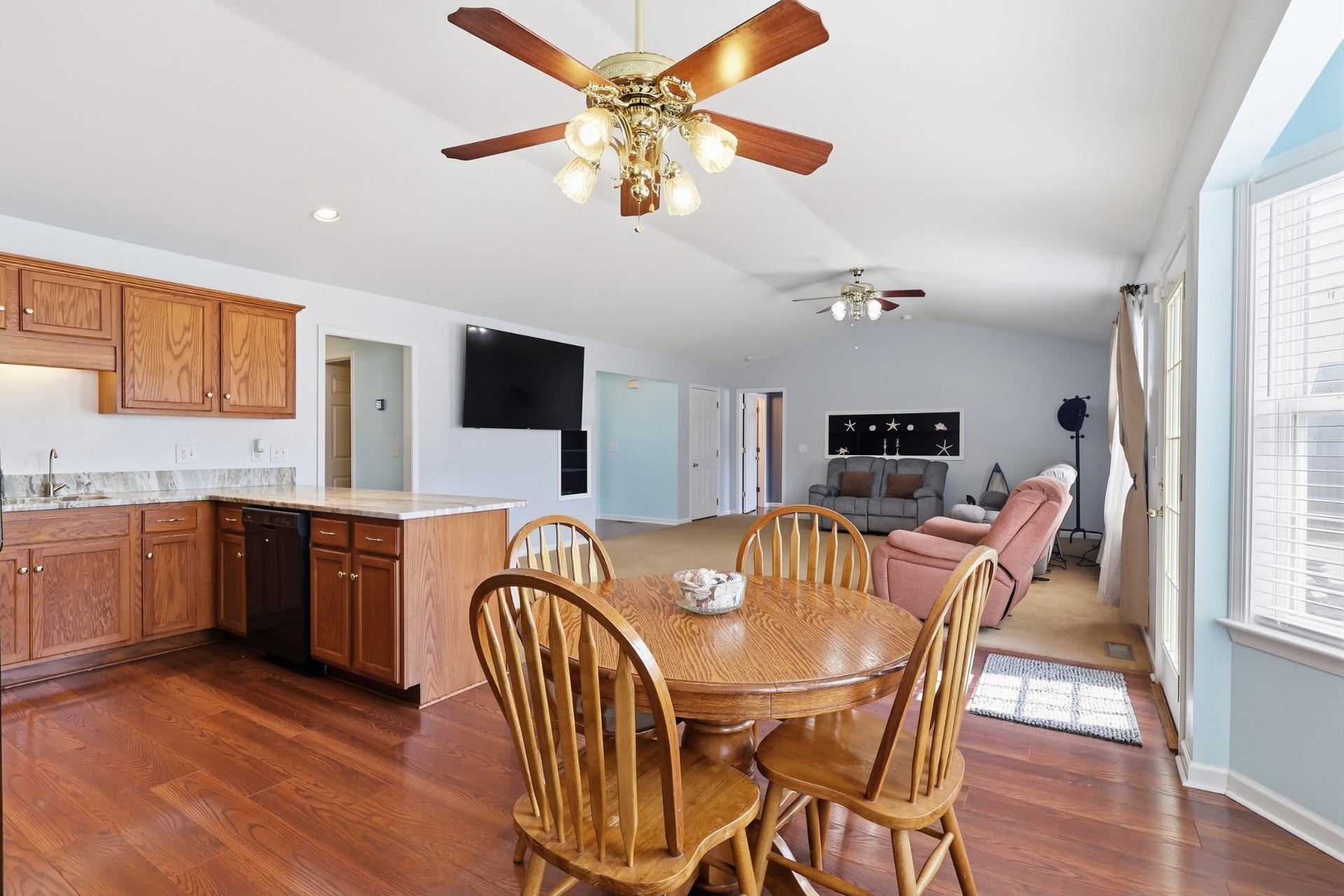 2109 Williamsport Pike, Columbia, TN 38401 2109 Williamsport Pike, Columbia, TN 38401