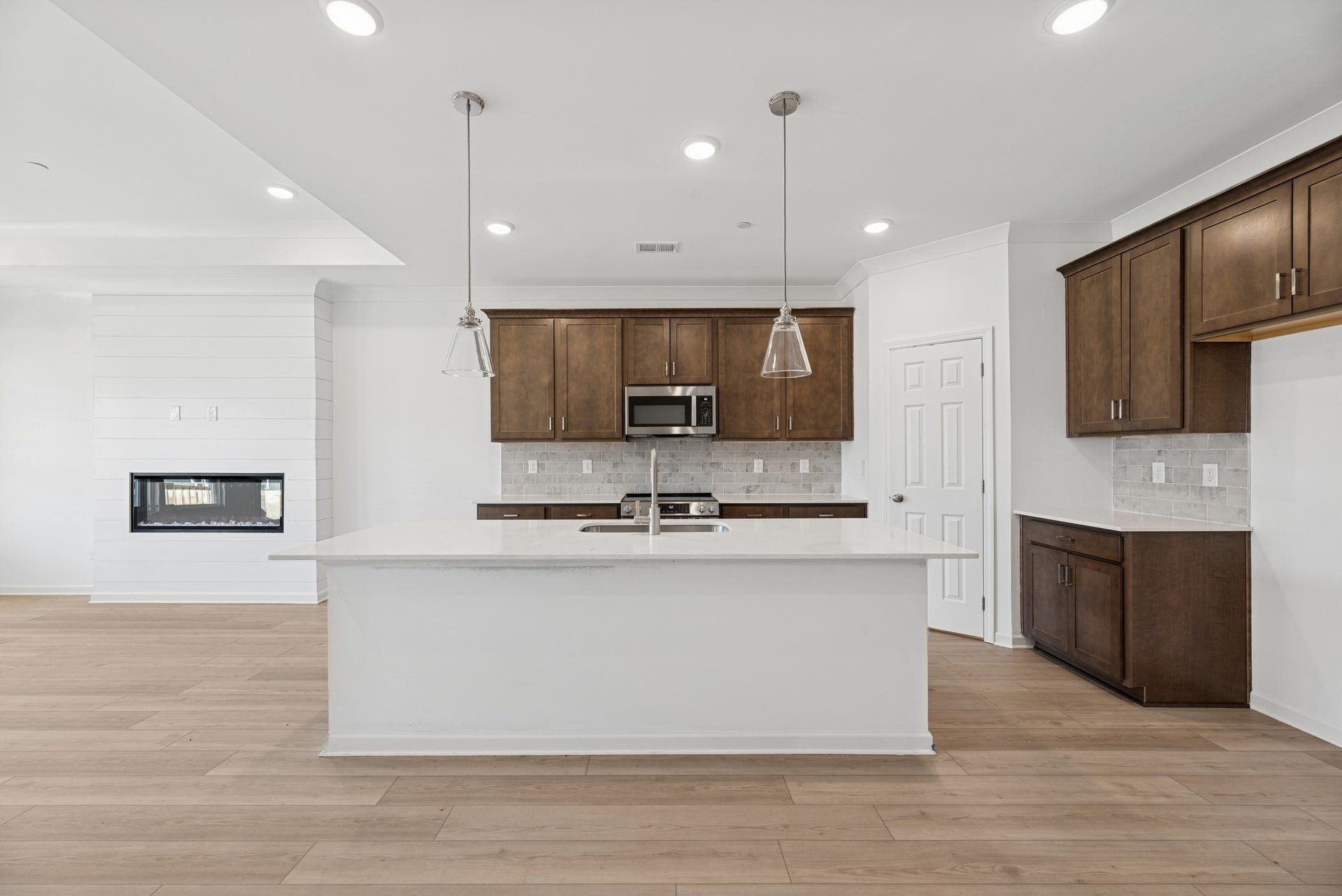 2970 Sharpstone Drive, Columbia, TN 38401 Photo is for representational purposes only.