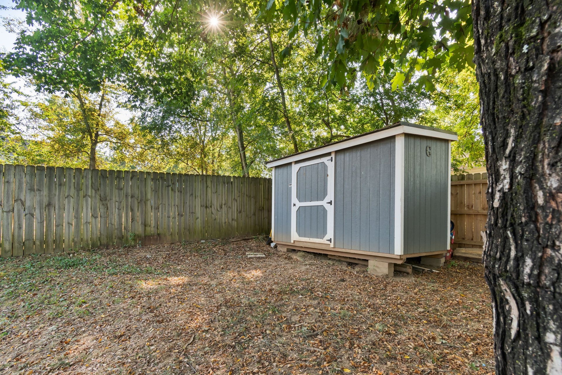 415 W 13th St, Columbia, TN 38401 415 W 13th St, Columbia, TN 38401
