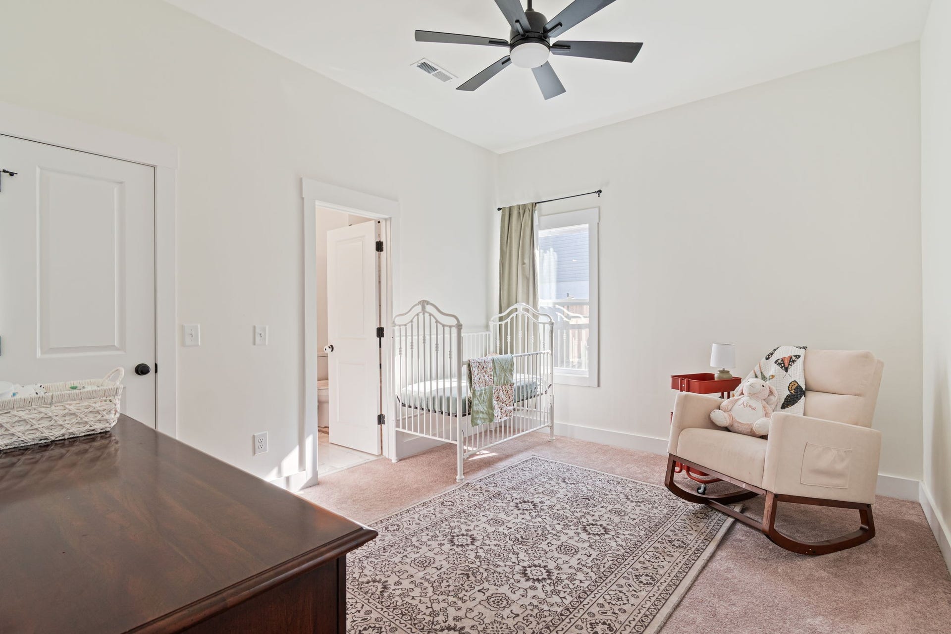 415 W 13th St, Columbia, TN 38401 415 W 13th St, Columbia, TN 38401