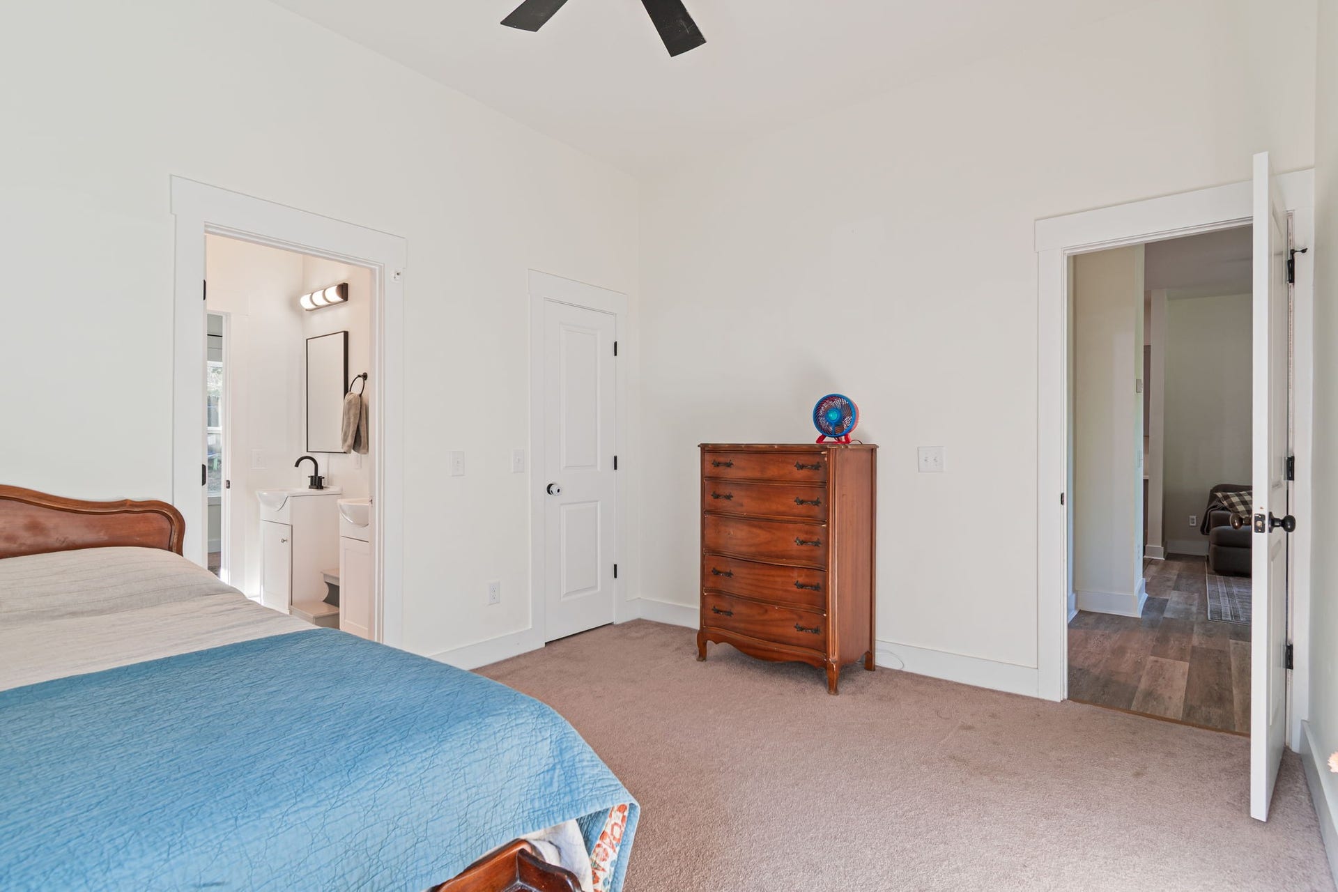 415 W 13th St, Columbia, TN 38401 415 W 13th St, Columbia, TN 38401