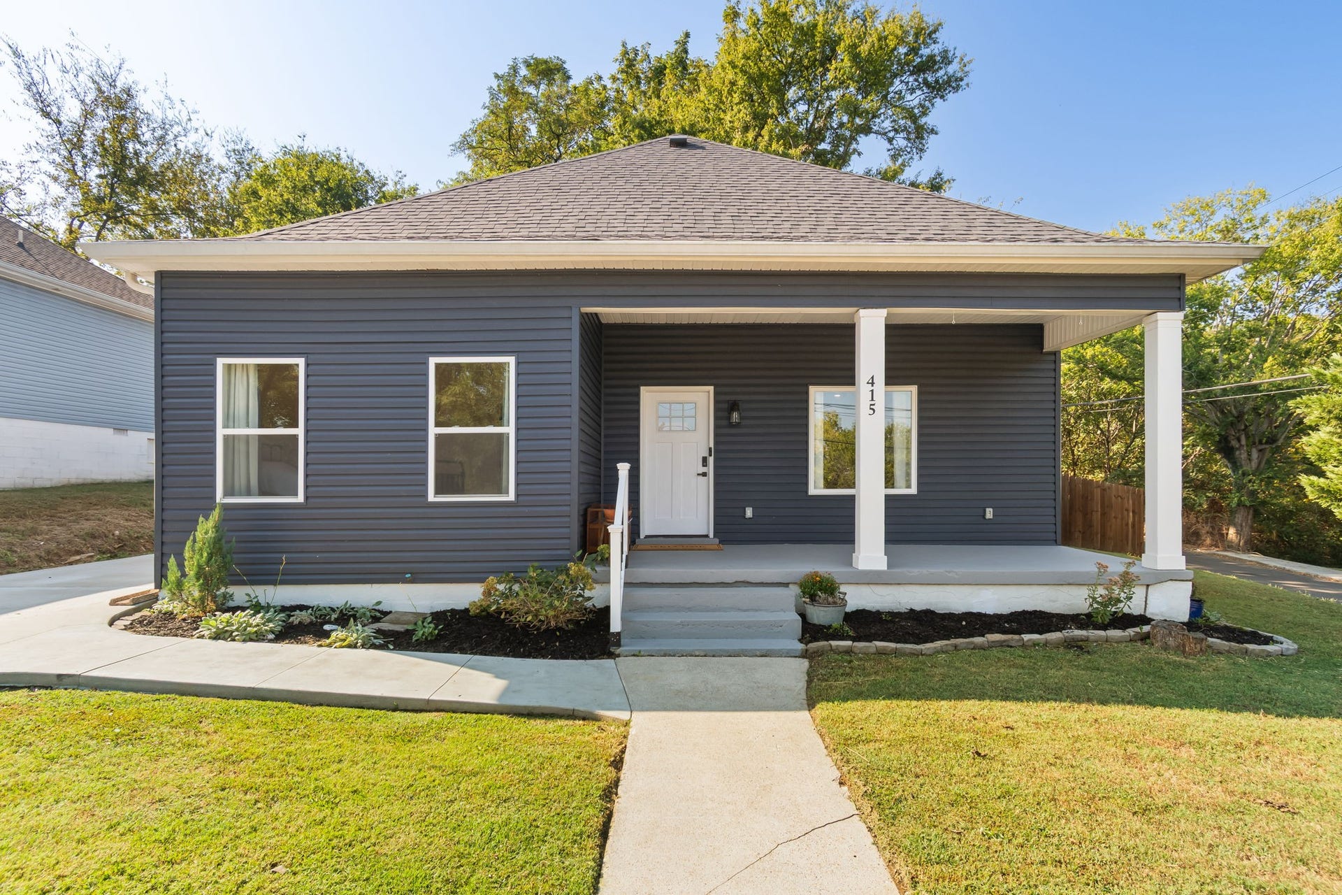 415 W 13th St, Columbia, TN 38401 415 W 13th St, Columbia, TN 38401