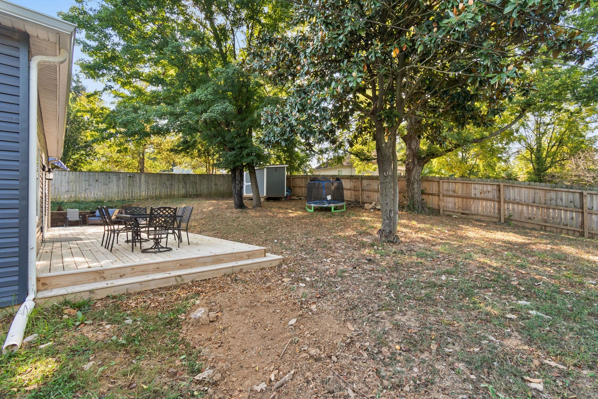 415 W 13th St, Columbia, TN 38401 415 W 13th St, Columbia, TN 38401