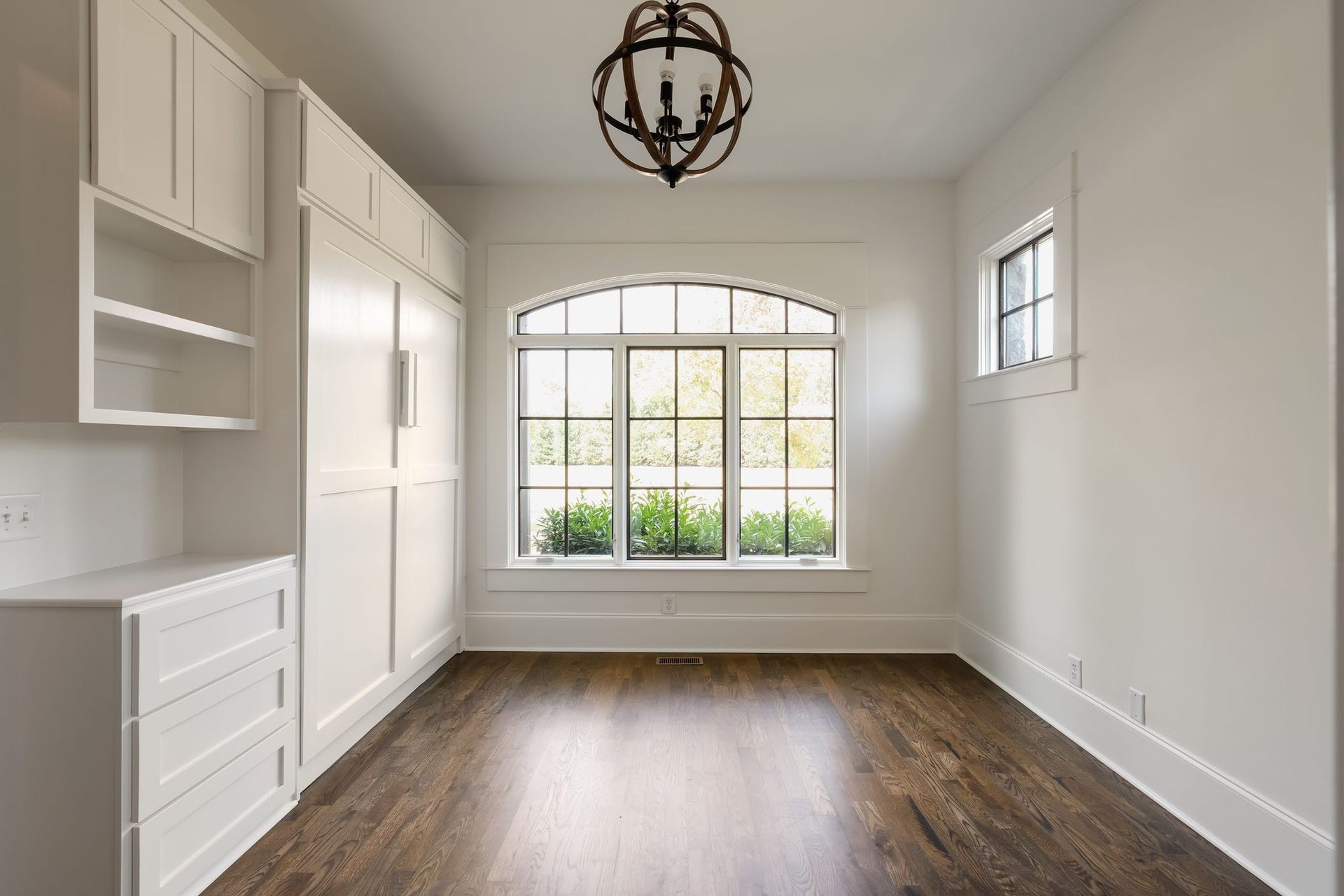 4020 Jessica Ln, Franklin, TN 37064 this bedroom has a Murphy bed