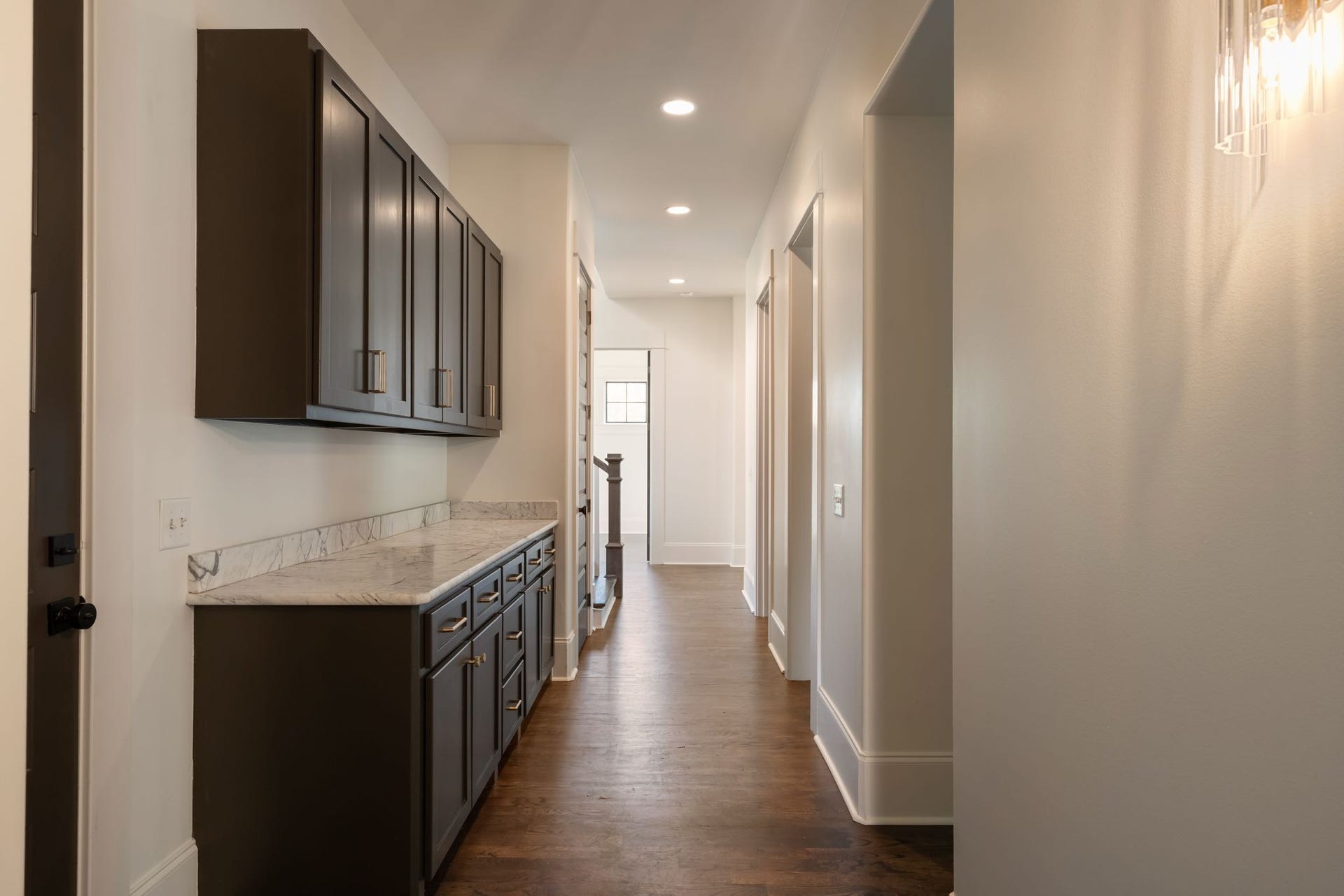 4735 Peytonsville rd, Franklin, TN 37064 hallway when you come in from the garage