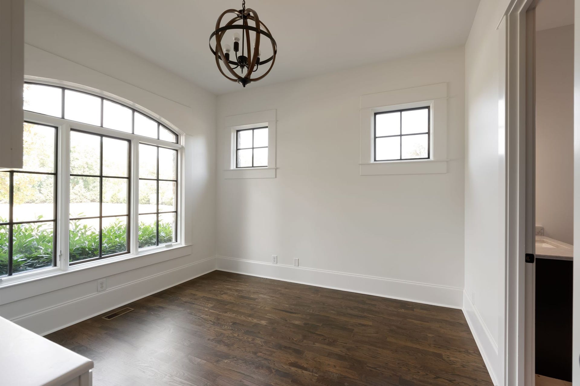 4735 Peytonsville rd, Franklin, TN 37064 bedroom downstairs with Murphy bed