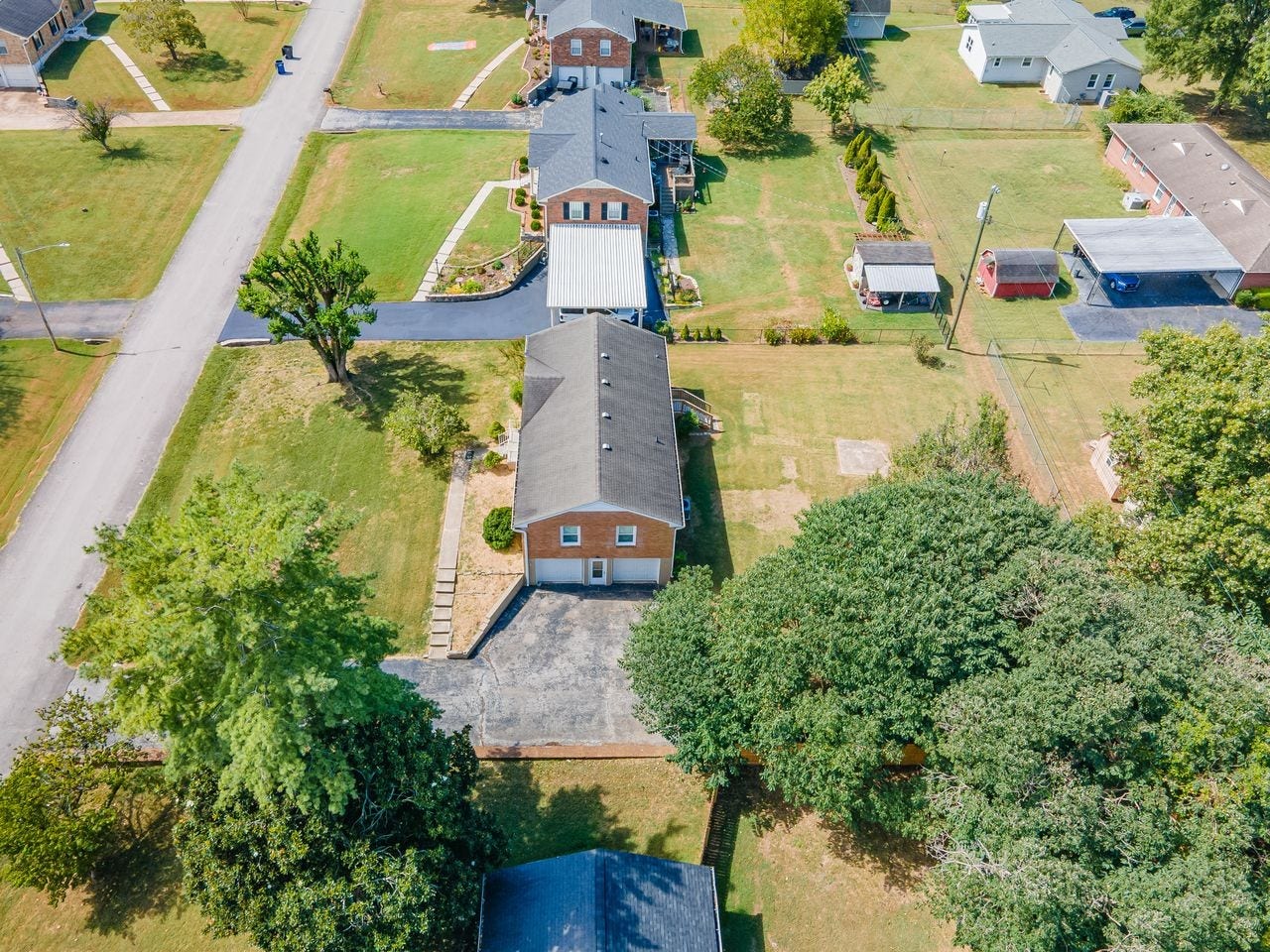 3004 Knud Dr, Columbia, TN 38401 Front street