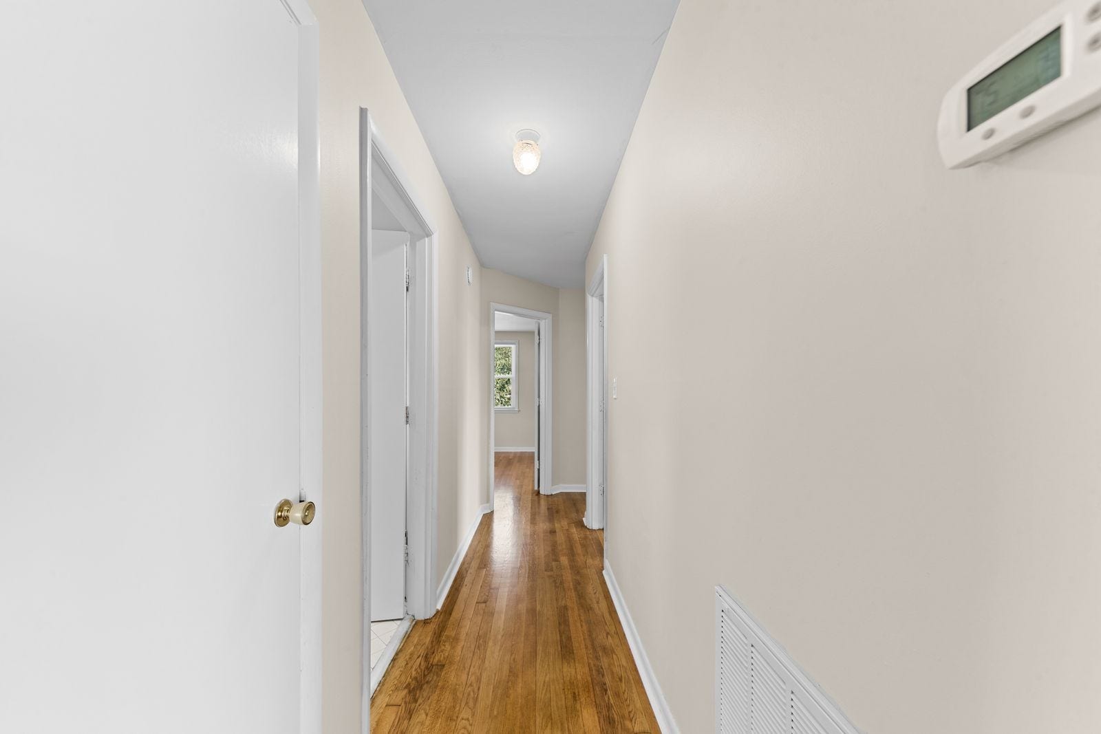3004 Knud Dr, Columbia, TN 38401 Hall bedrooms