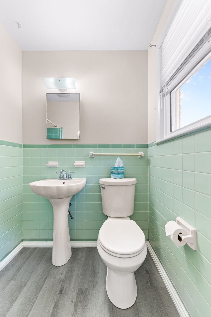 3004 Knud Dr, Columbia, TN 38401 Master bath