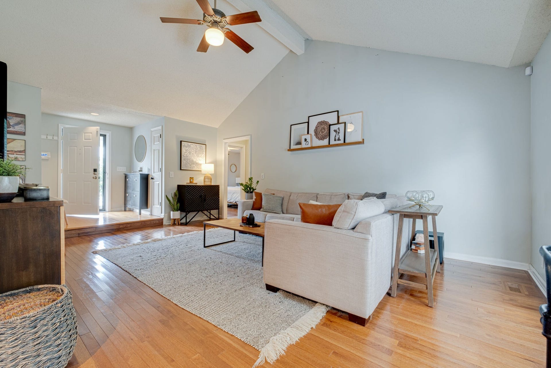 5148 Village Trce, Nashville, TN 37211 5148 Village Trce, Nashville, TN 37211