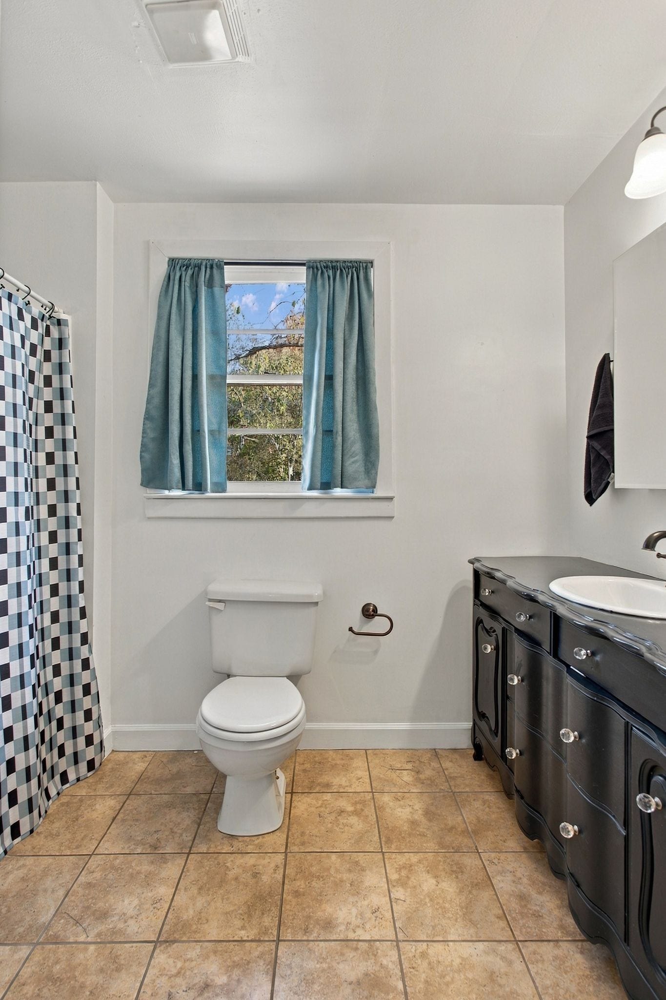 3561 Tobe Robertson Rd, Columbia, TN 38401 3561 Tobe Robertson Rd, Columbia, TN 38401