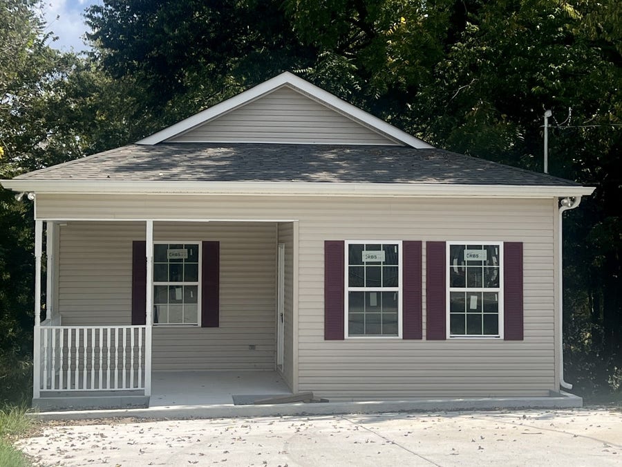 Property photo for 601 S Main St, Mount Pleasant, TN