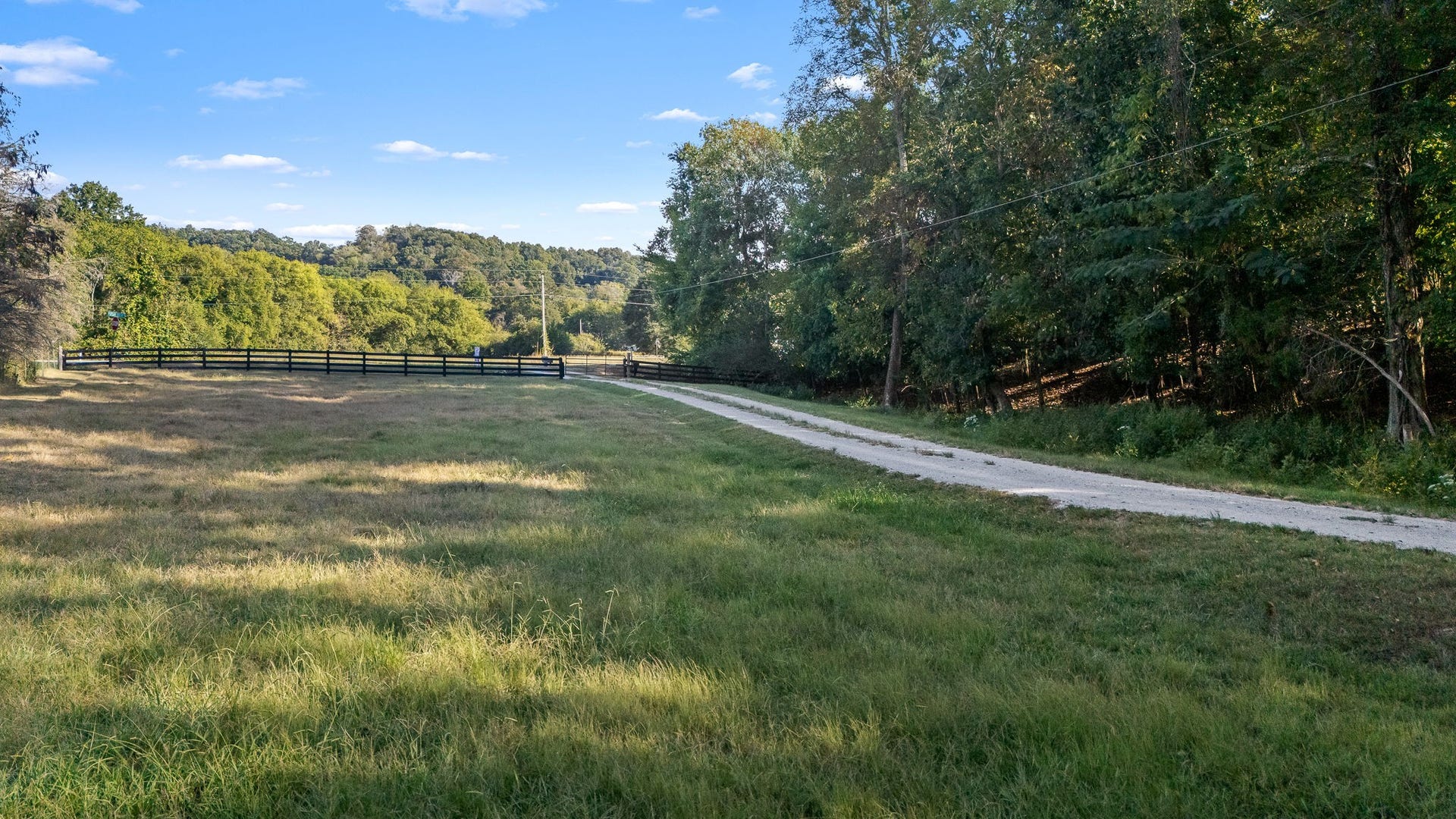 3466 Foster Chapel Rd, Columbia, TN 38401 3466 Foster Chapel Rd, Columbia, TN 38401