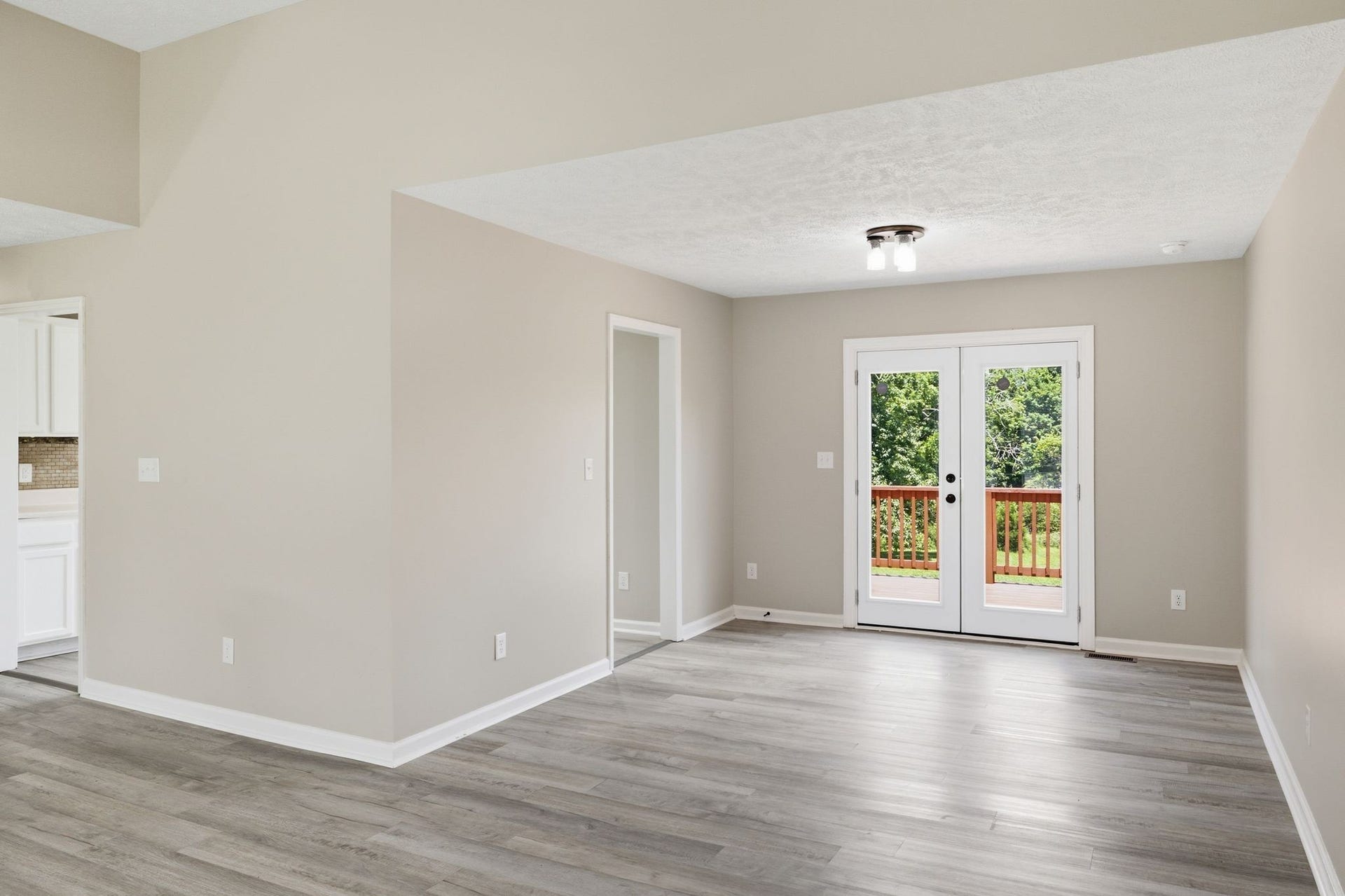 1529 Potter Dr, Columbia, TN 38401 1529 Potter Dr, Columbia, TN 38401