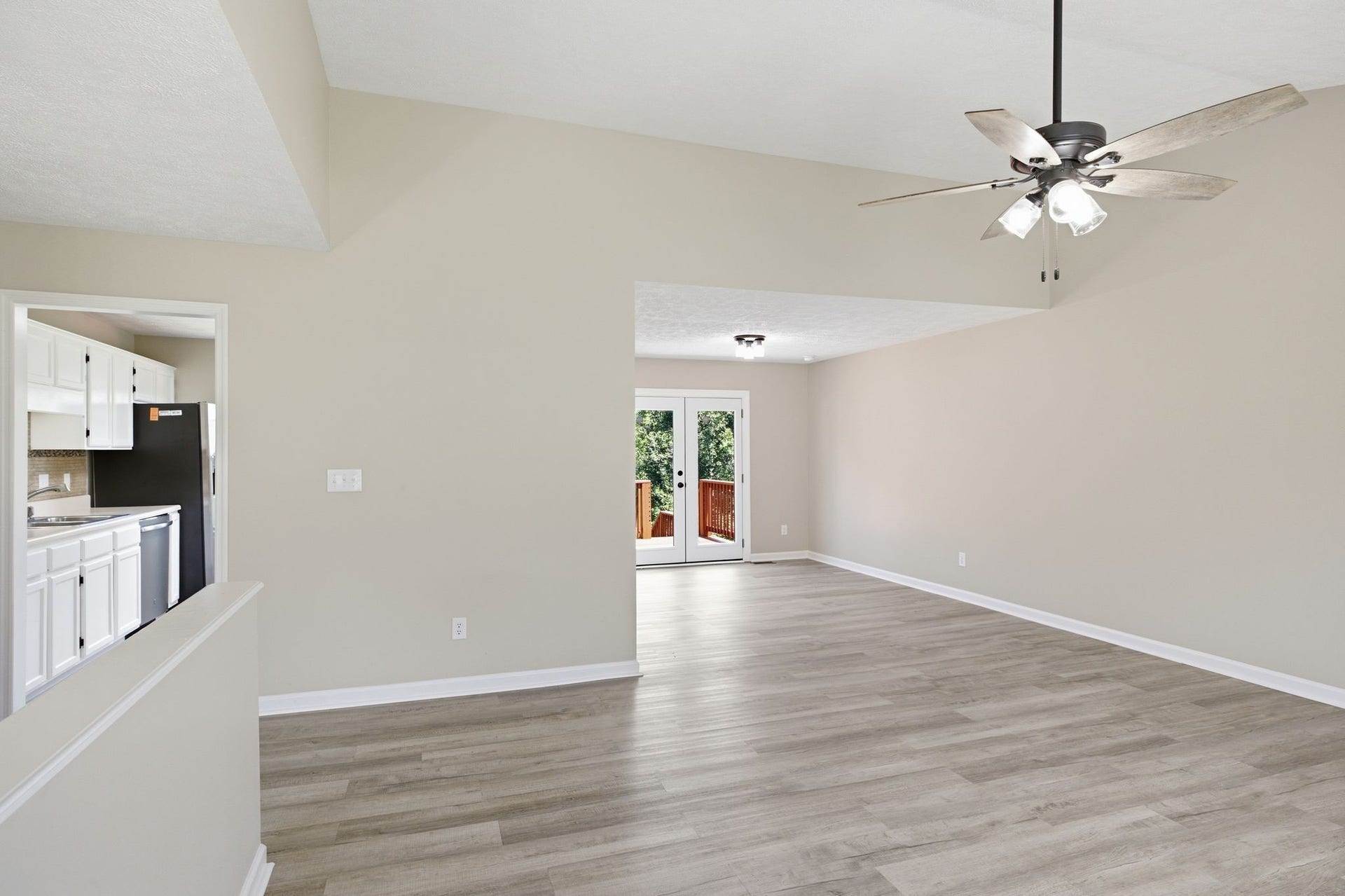 1529 Potter Dr, Columbia, TN 38401 1529 Potter Dr, Columbia, TN 38401