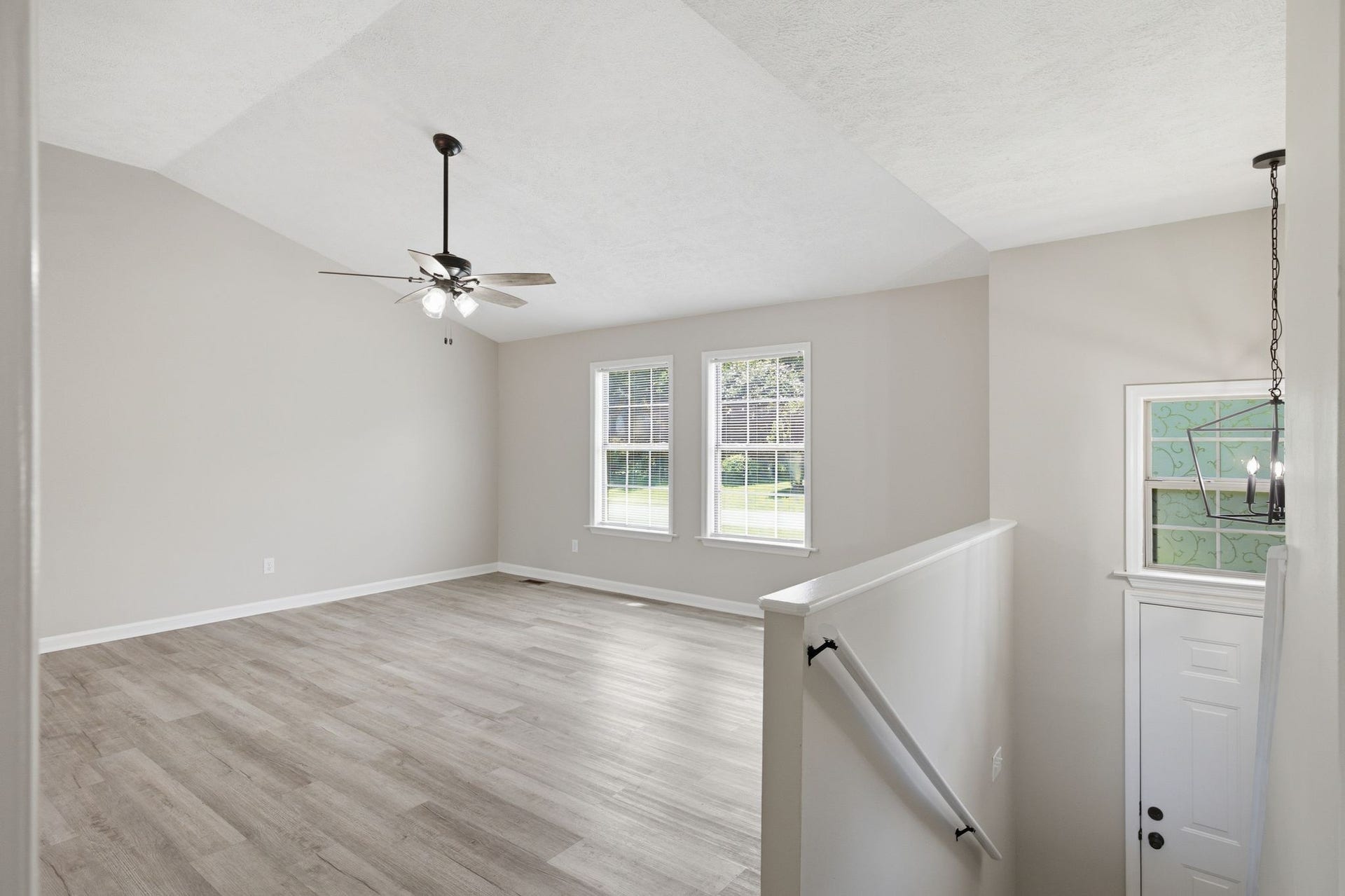 1529 Potter Dr, Columbia, TN 38401 1529 Potter Dr, Columbia, TN 38401