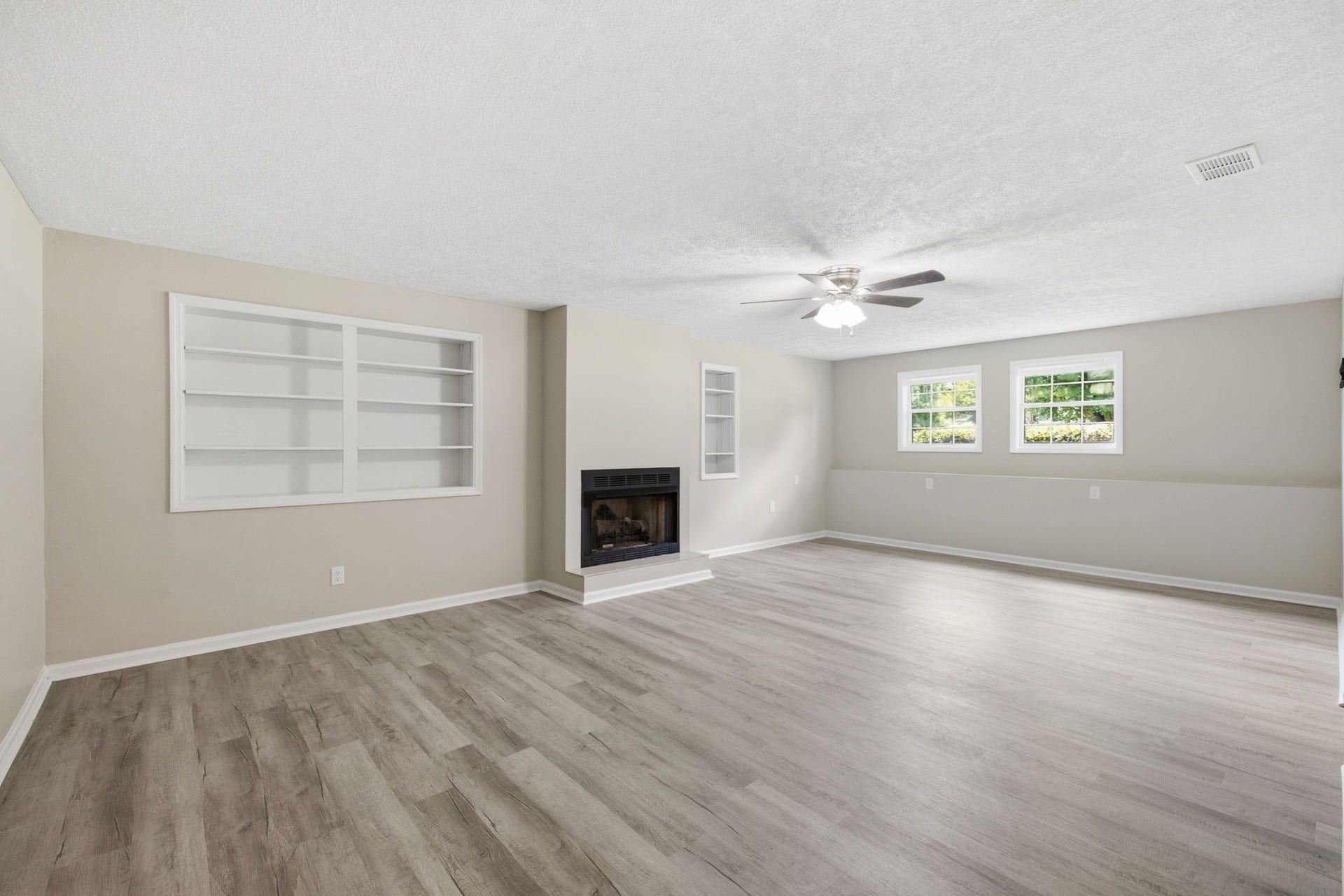 1529 Potter Dr, Columbia, TN 38401 1529 Potter Dr, Columbia, TN 38401