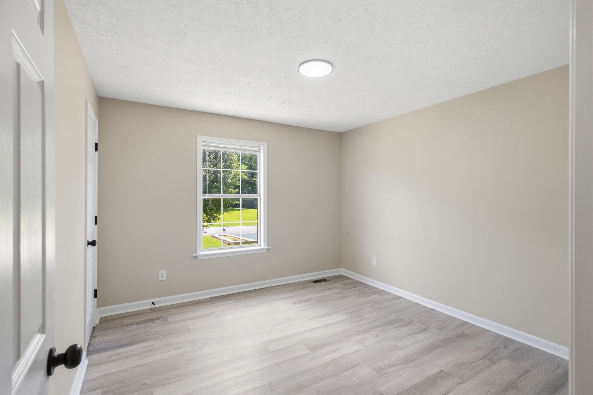 1529 Potter Dr, Columbia, TN 38401 1529 Potter Dr, Columbia, TN 38401