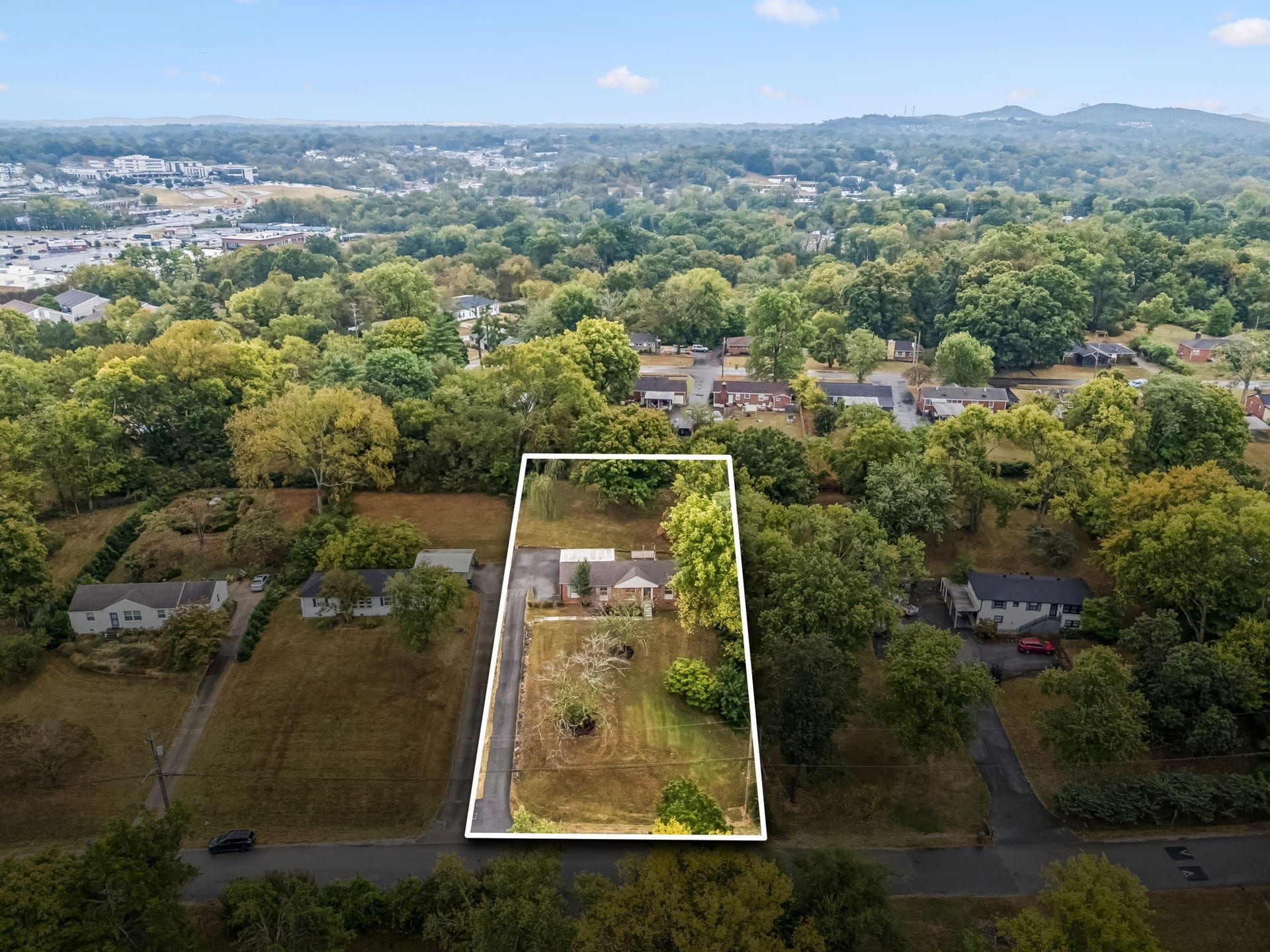 4840 Lynn Dr, Nashville, TN 37211