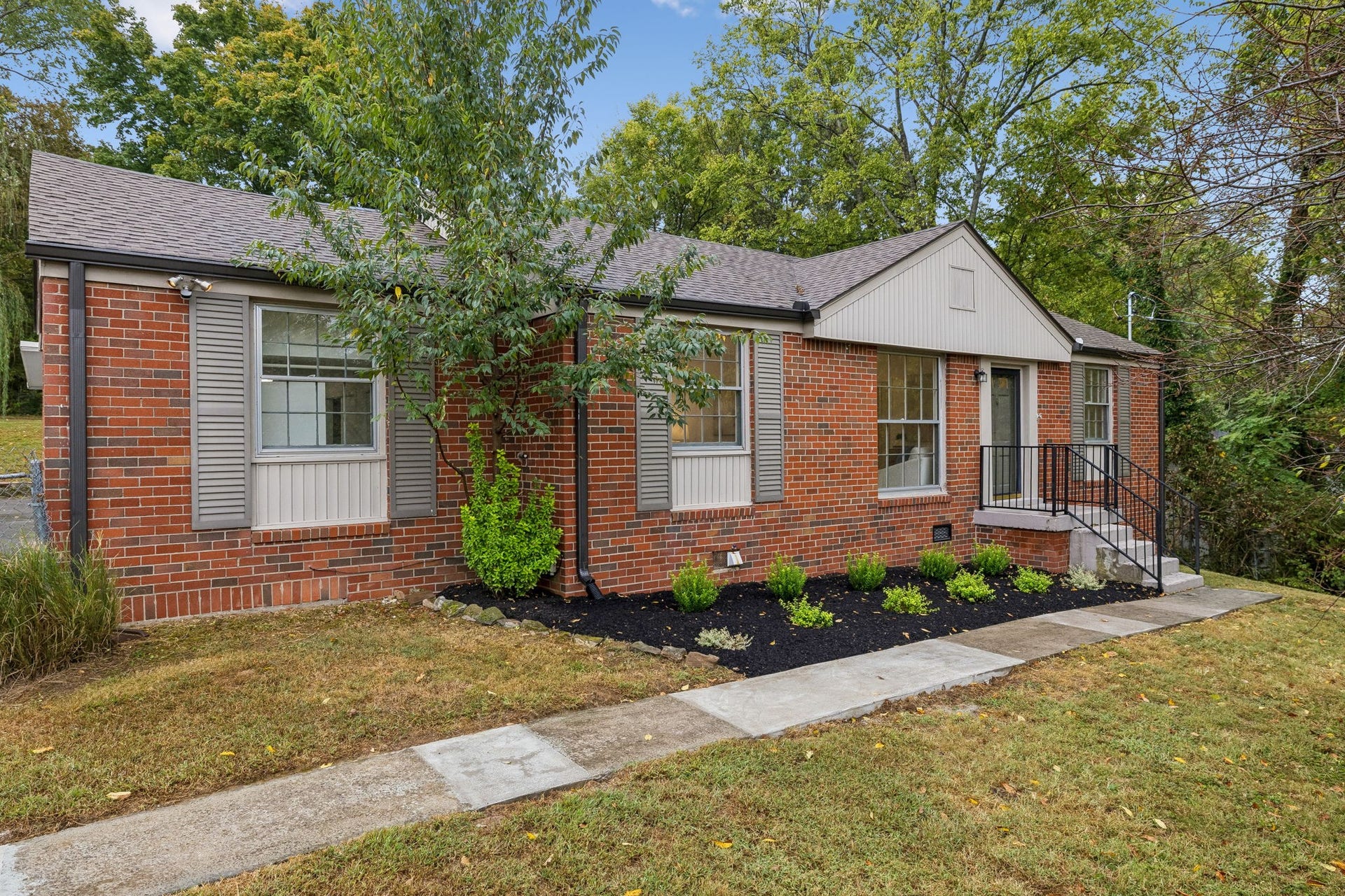 4840 Lynn Dr, Nashville, TN 37211