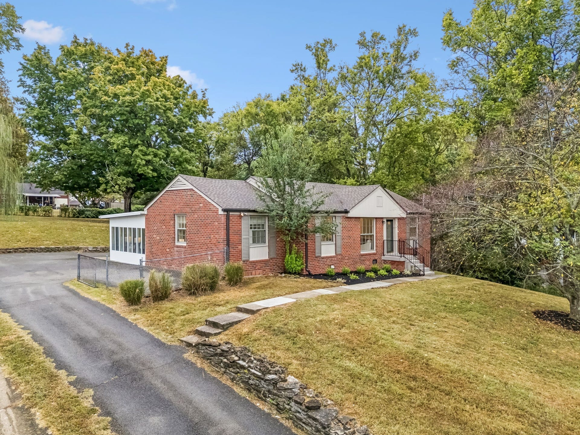 4840 Lynn Dr, Nashville, TN 37211