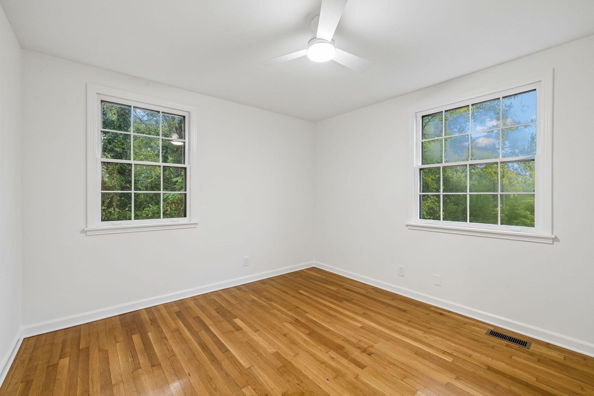 4840 Lynn Dr, Nashville, TN 37211