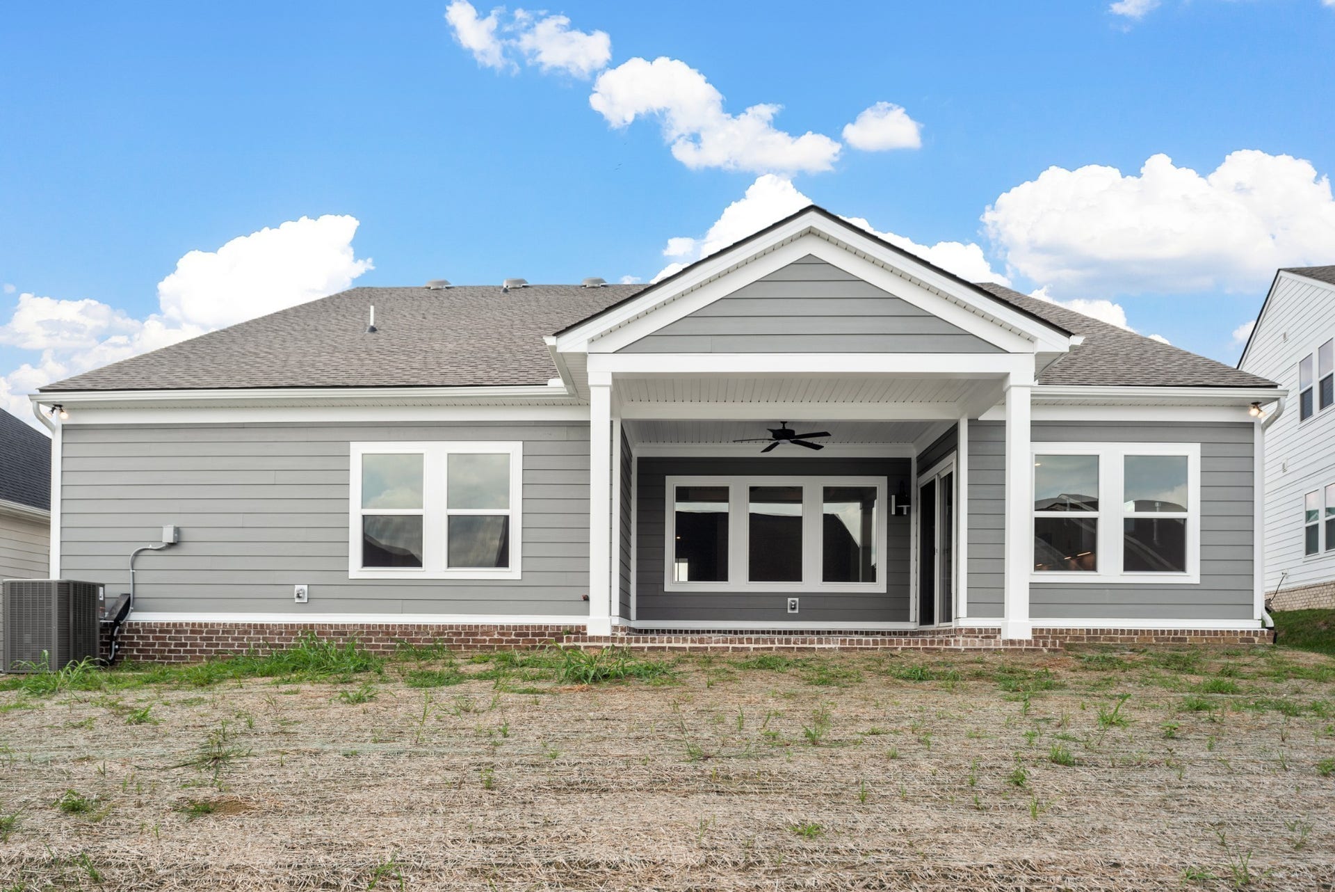 564 Baker Road, Columbia, TN 38401 Photos are for informational purposes only and are from a complete home in a different community with similar features, finishes, upgrades and designs.