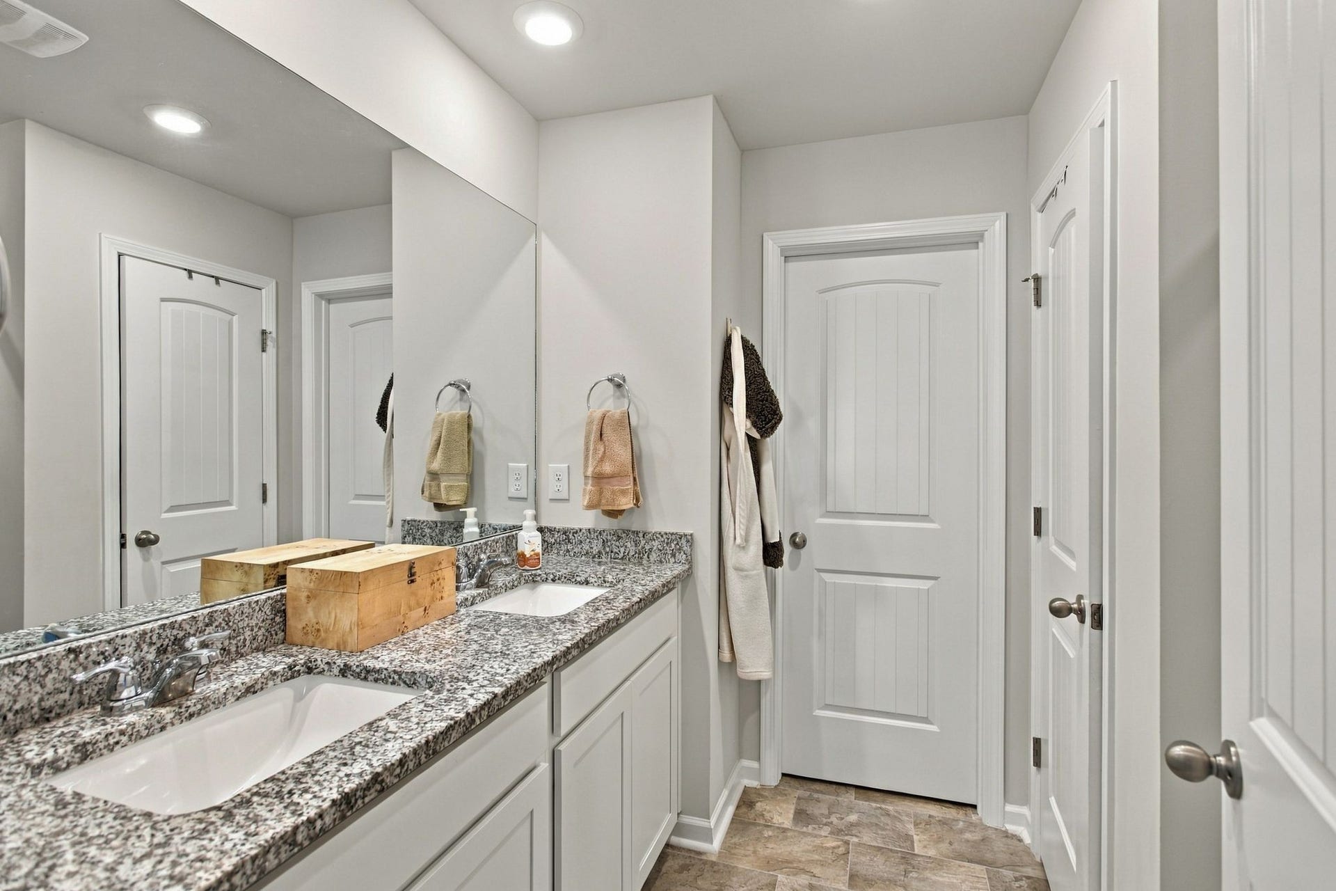 903 Marcy Lndg, Columbia, TN 38401 903 Marcy Lndg, Columbia, TN 38401